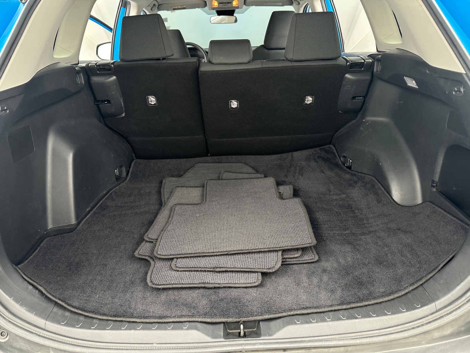 Thumbnail: 2021 Toyota RAV4 - 7