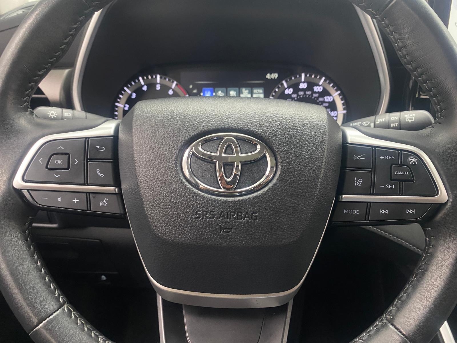 Thumbnail: 2024 Toyota Highlander - 4