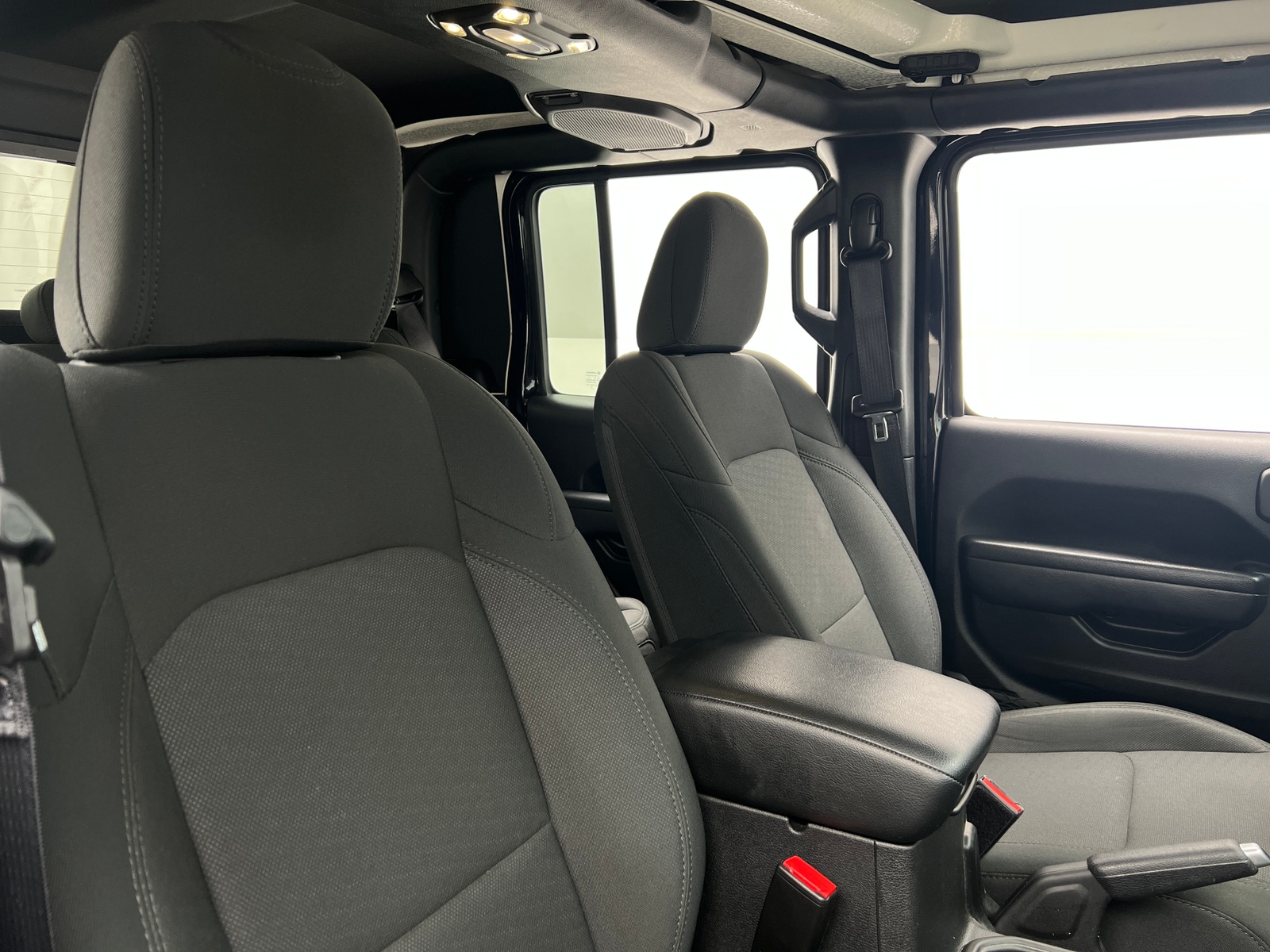 Thumbnail: 2022 Jeep Gladiator - 2