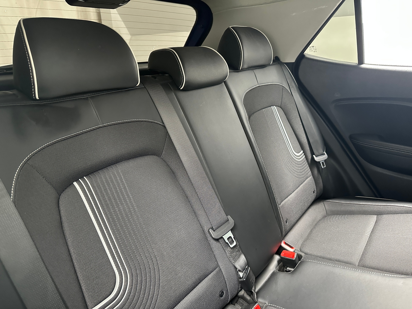 Thumbnail: 2022 Hyundai Venue - 6