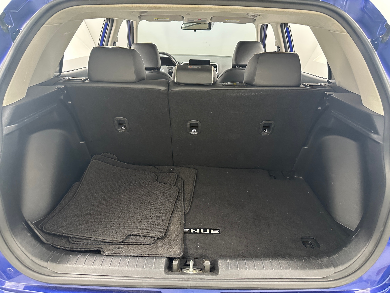 Thumbnail: 2022 Hyundai Venue - 7