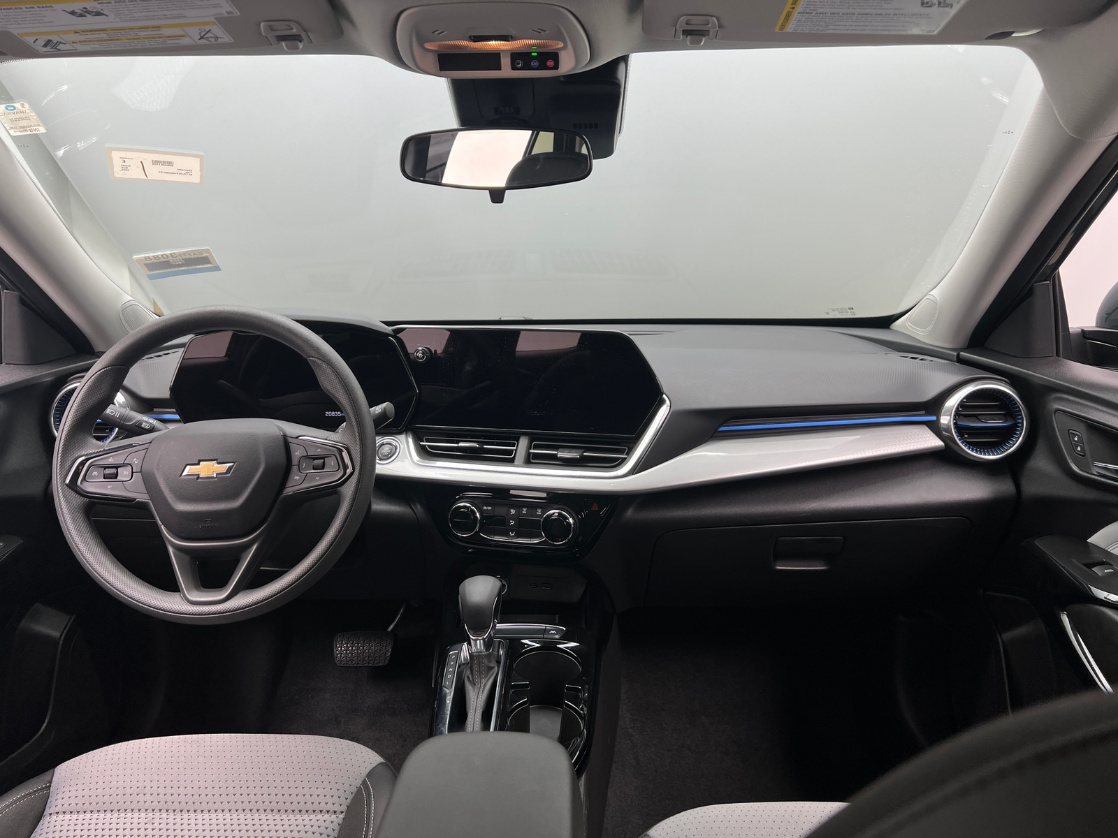 Thumbnail: 2025 Chevrolet Trax - 3