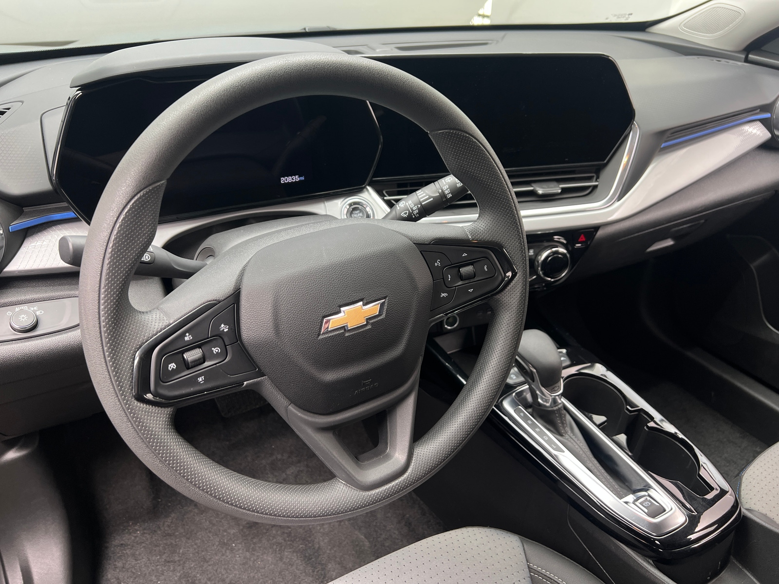 Thumbnail: 2025 Chevrolet Trax - 5