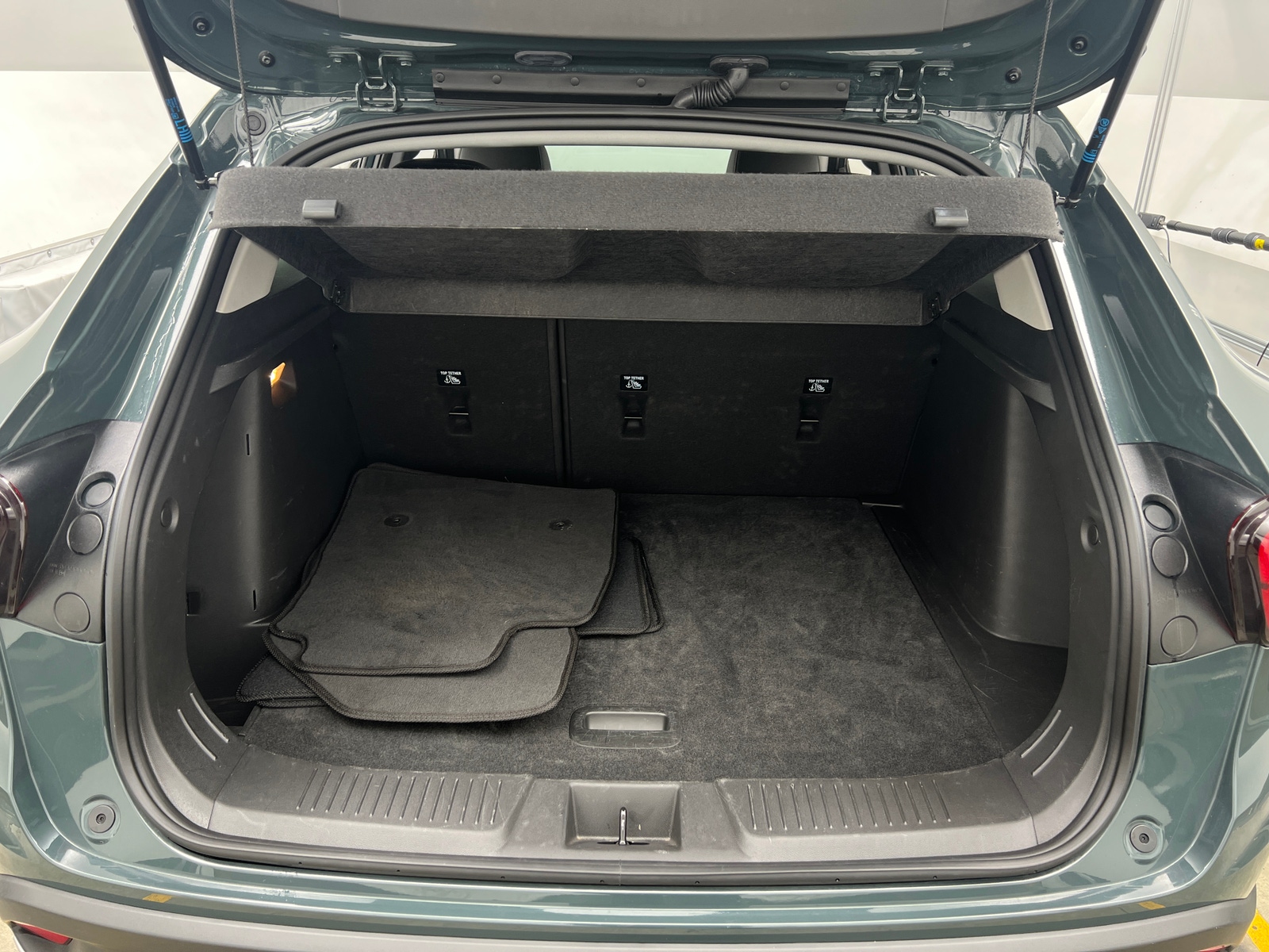 Thumbnail: 2025 Chevrolet Trax - 7