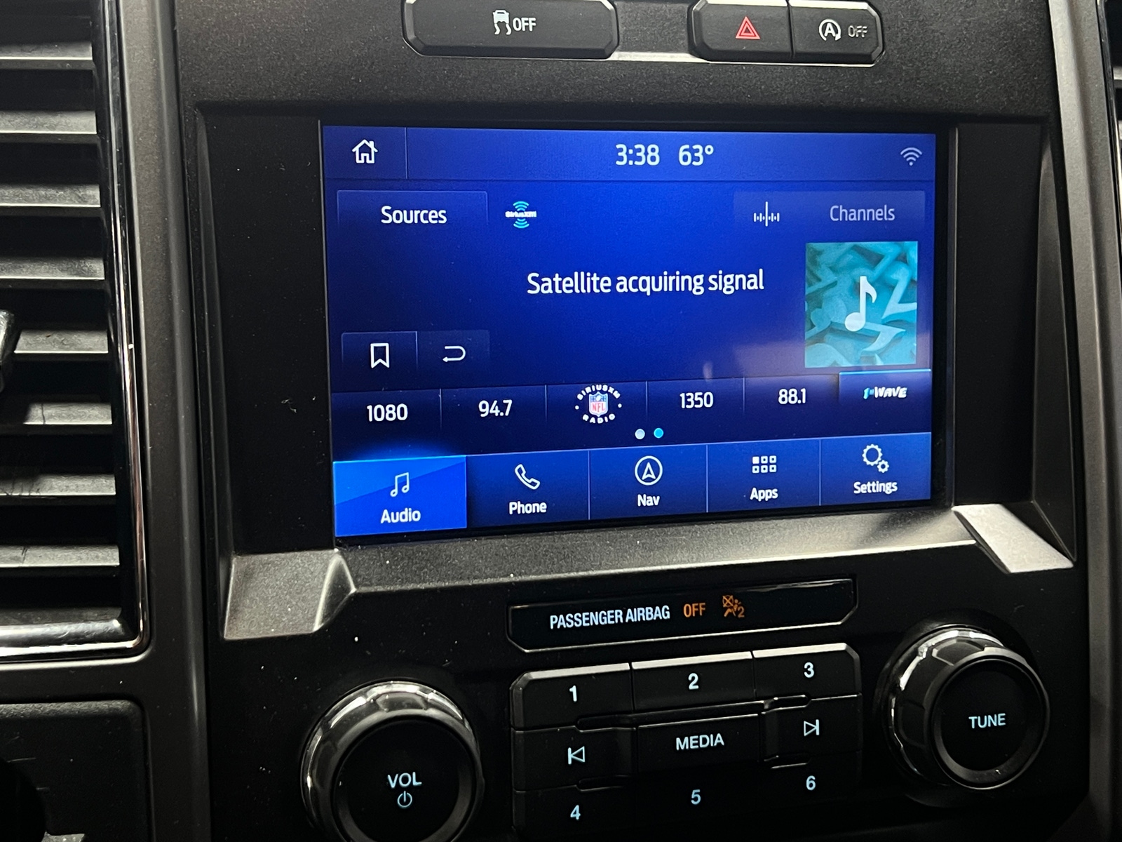 Thumbnail: 2020 Ford Econoline - 4