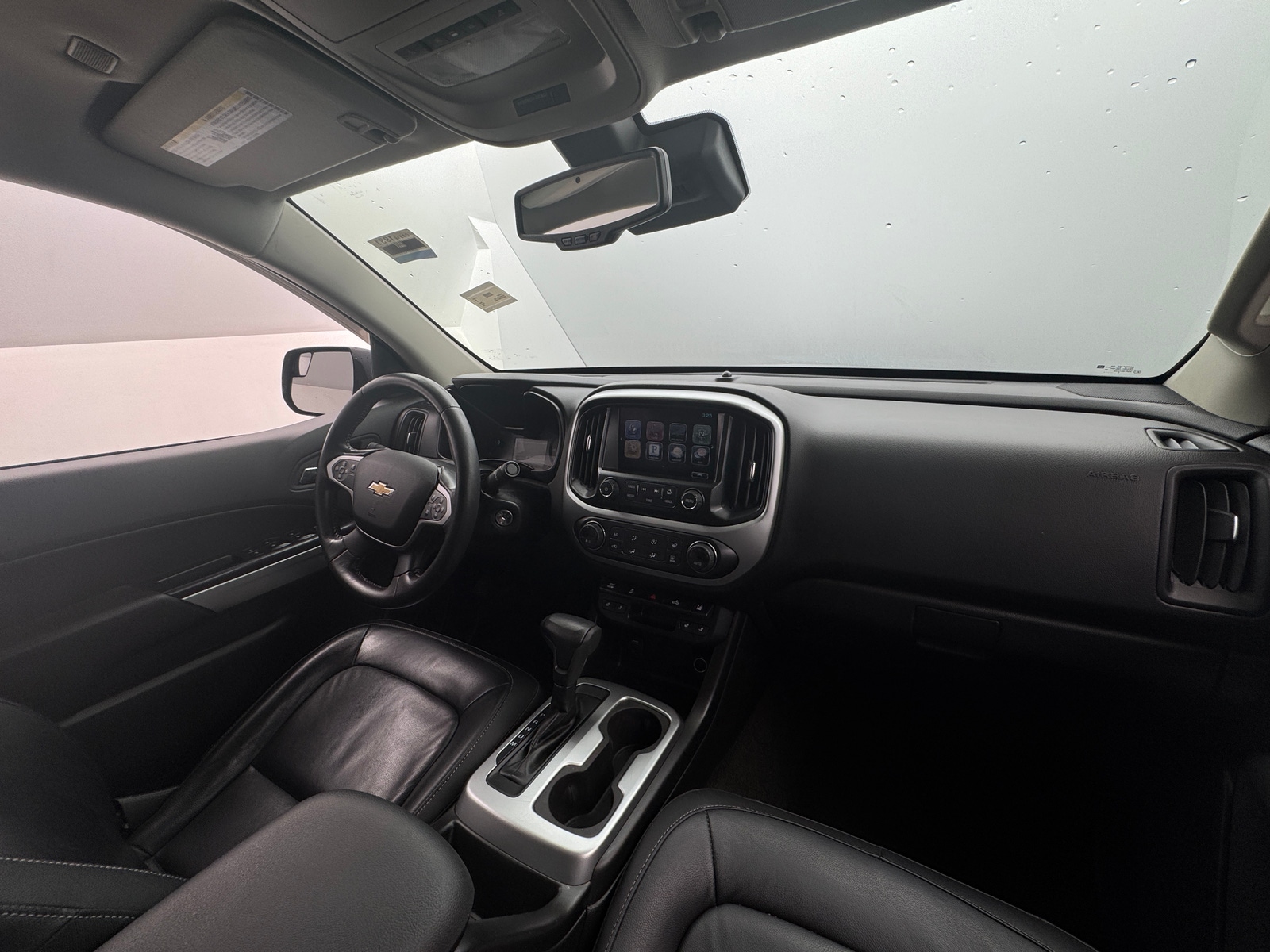 Thumbnail: 2016 Chevrolet Colorado - 3