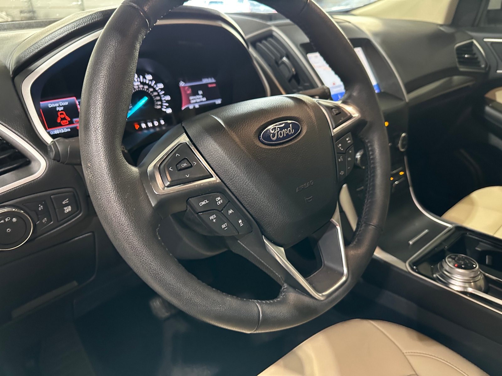 Thumbnail: 2020 Ford Edge - 4