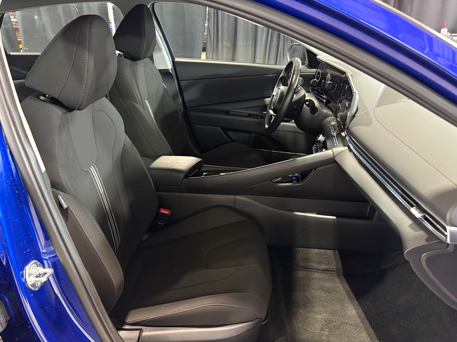 Thumbnail: 2025 Hyundai Elantra - 2