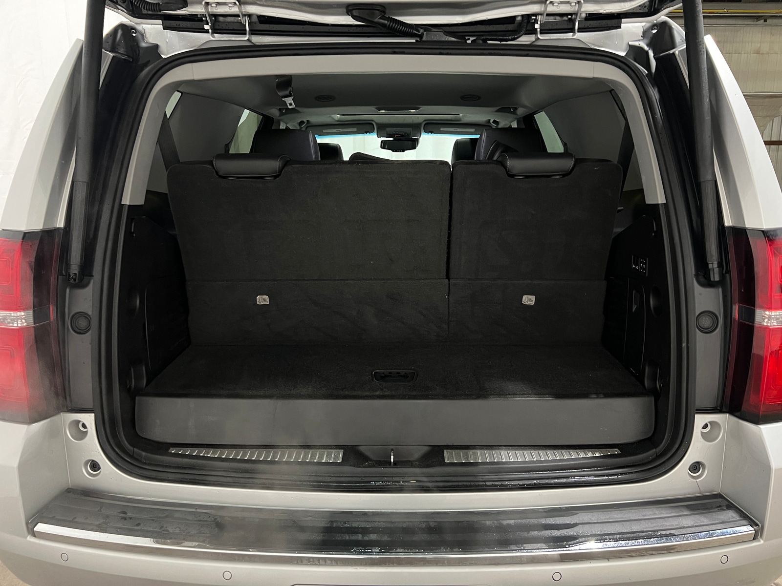 Thumbnail: 2018 Chevrolet Tahoe - 6