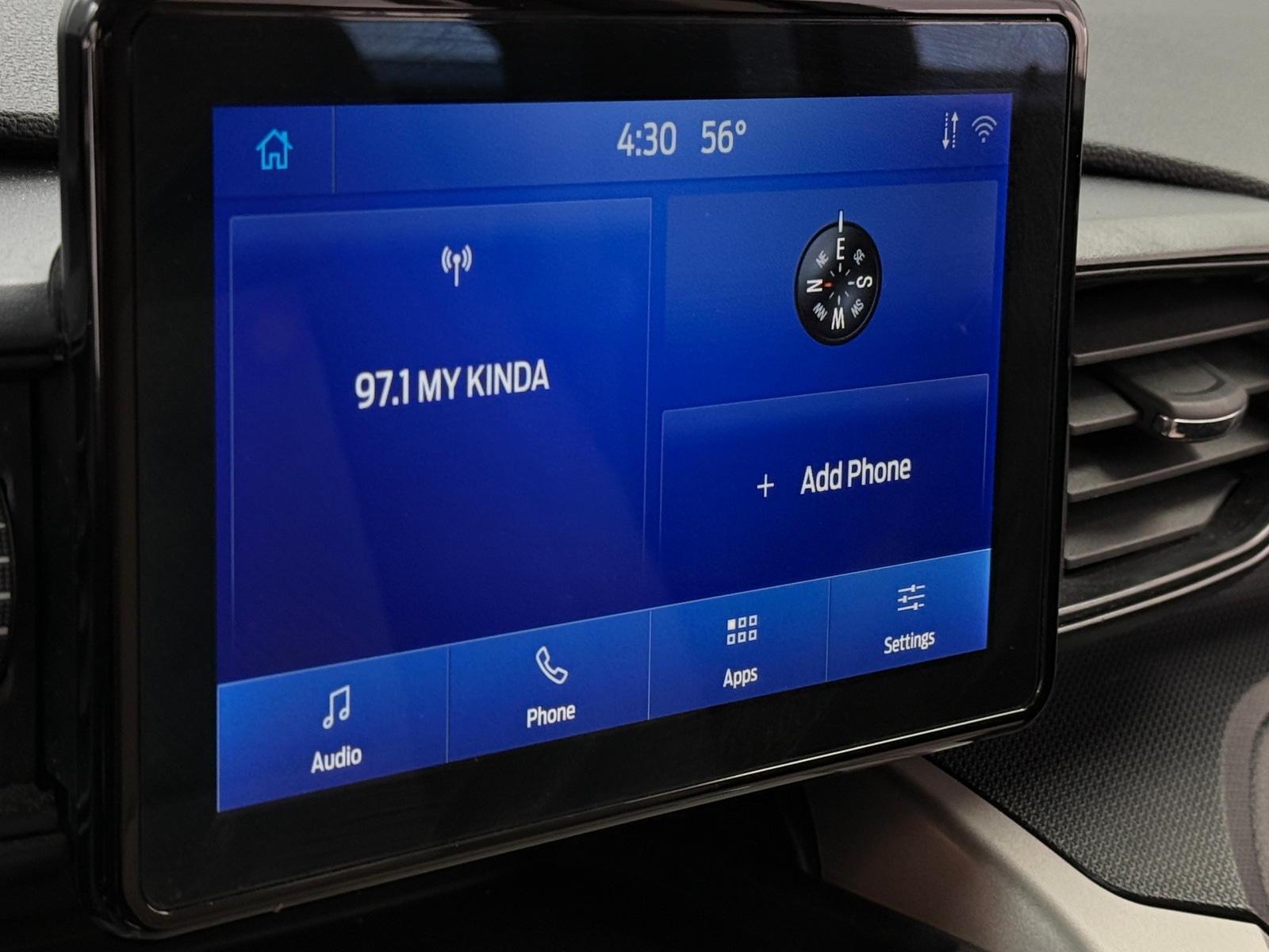 Thumbnail: 2021 Ford Explorer - 4