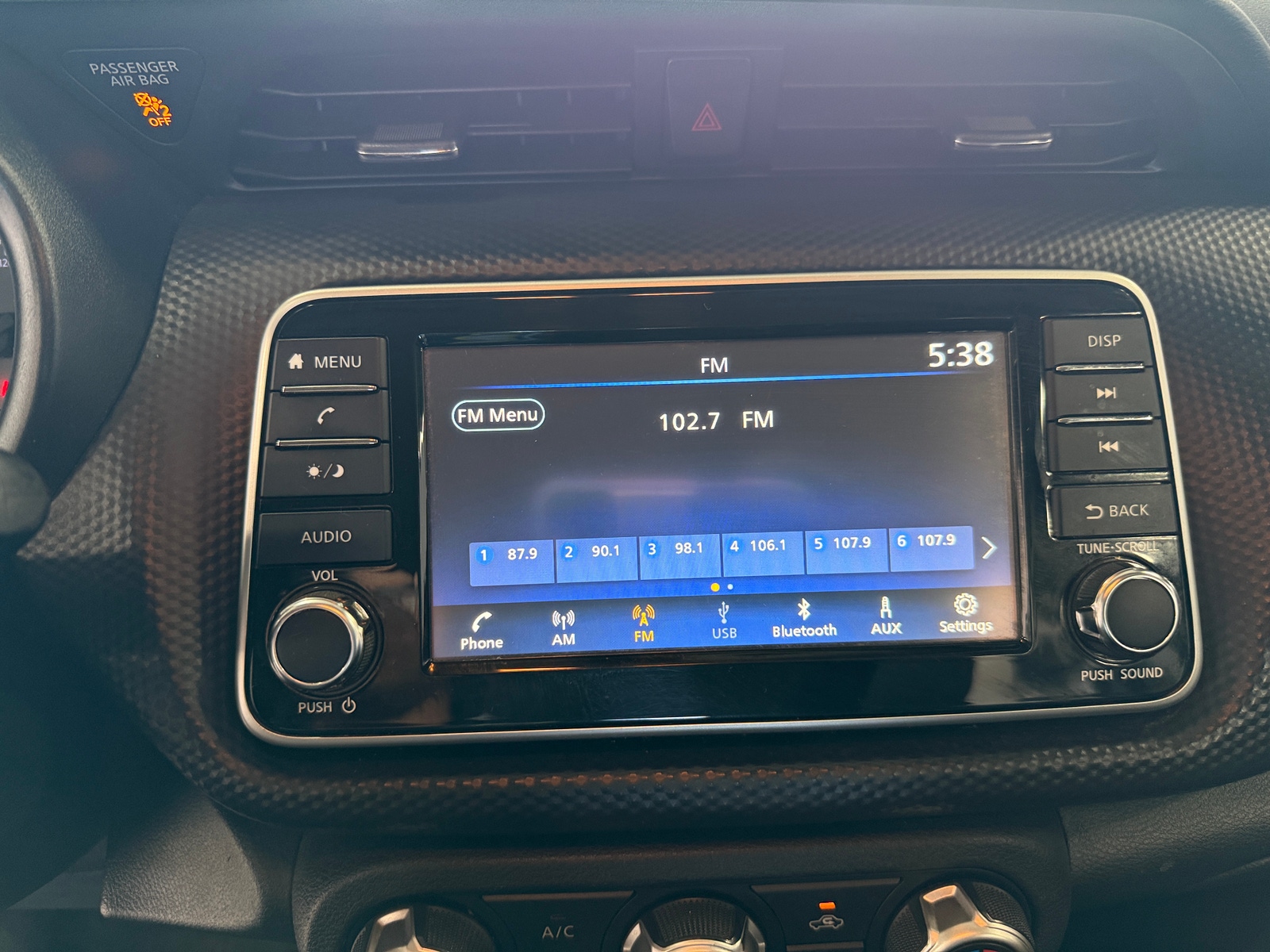 Thumbnail: 2022 Nissan Kicks - 4