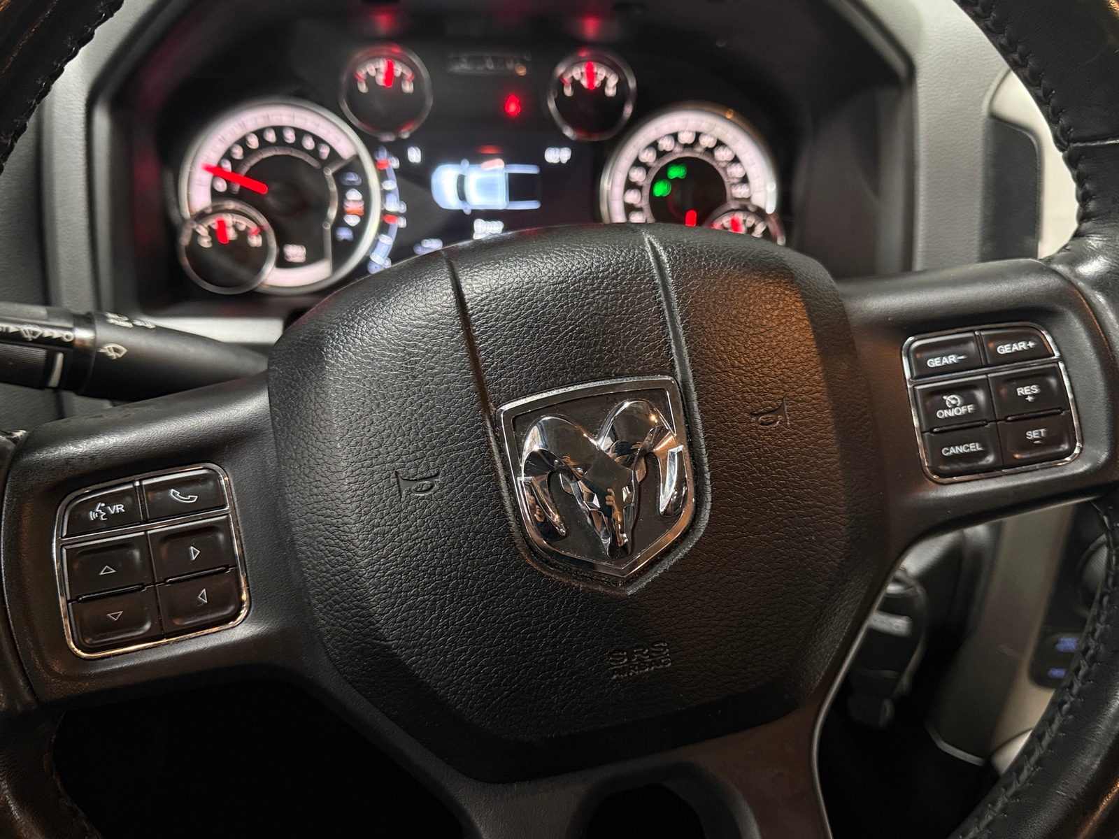 Thumbnail: 2019 RAM 1500 Classic - 5