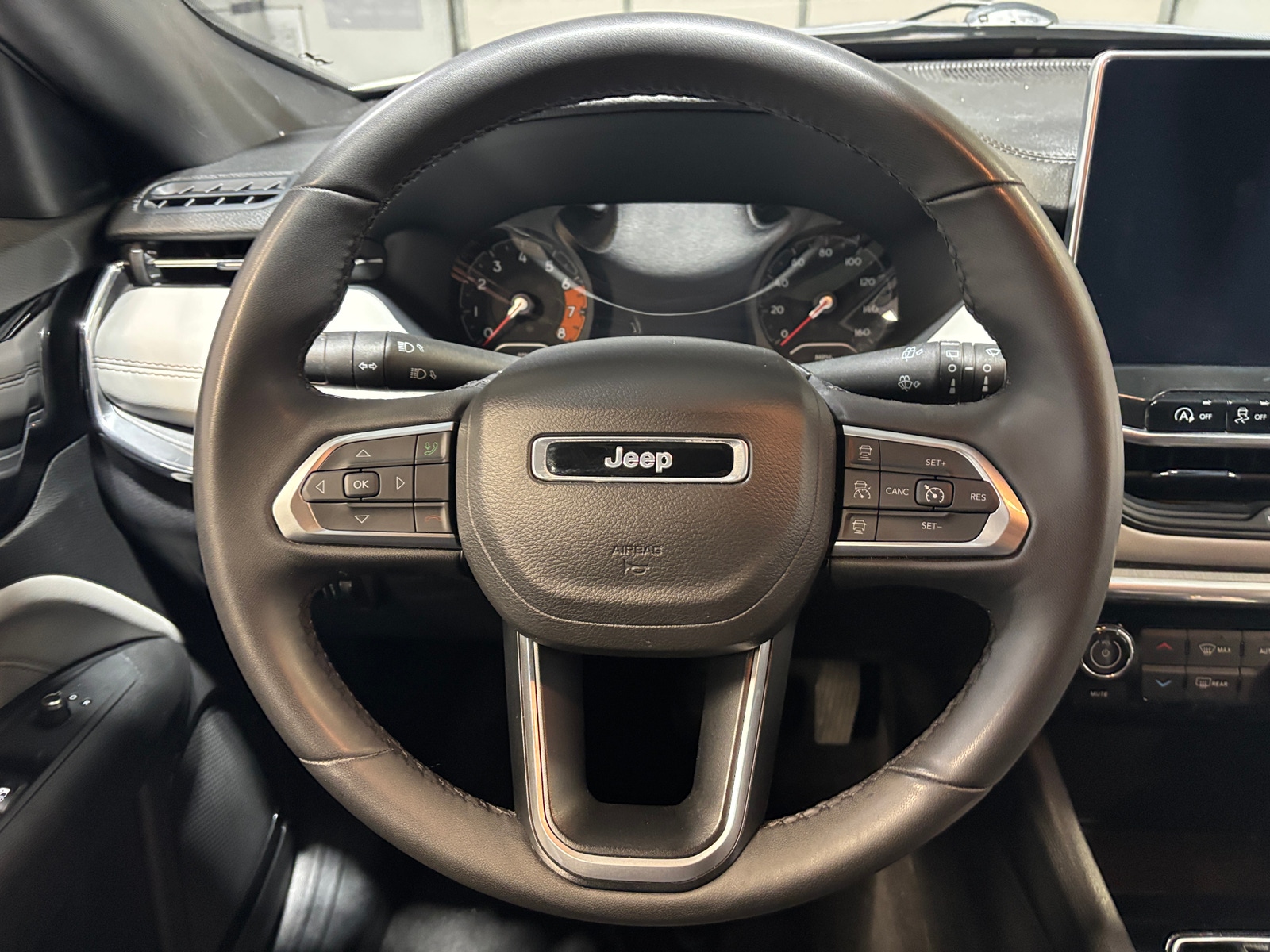 Thumbnail: 2023 Jeep Compass - 4