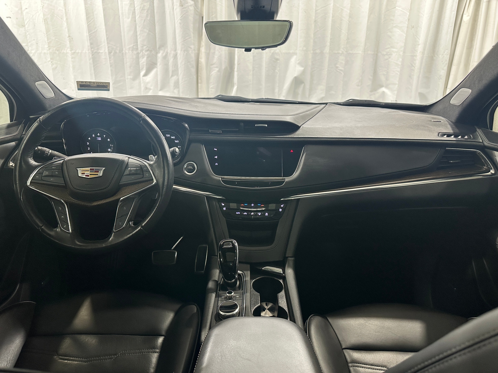 Thumbnail: 2020 Cadillac XT5 - 2