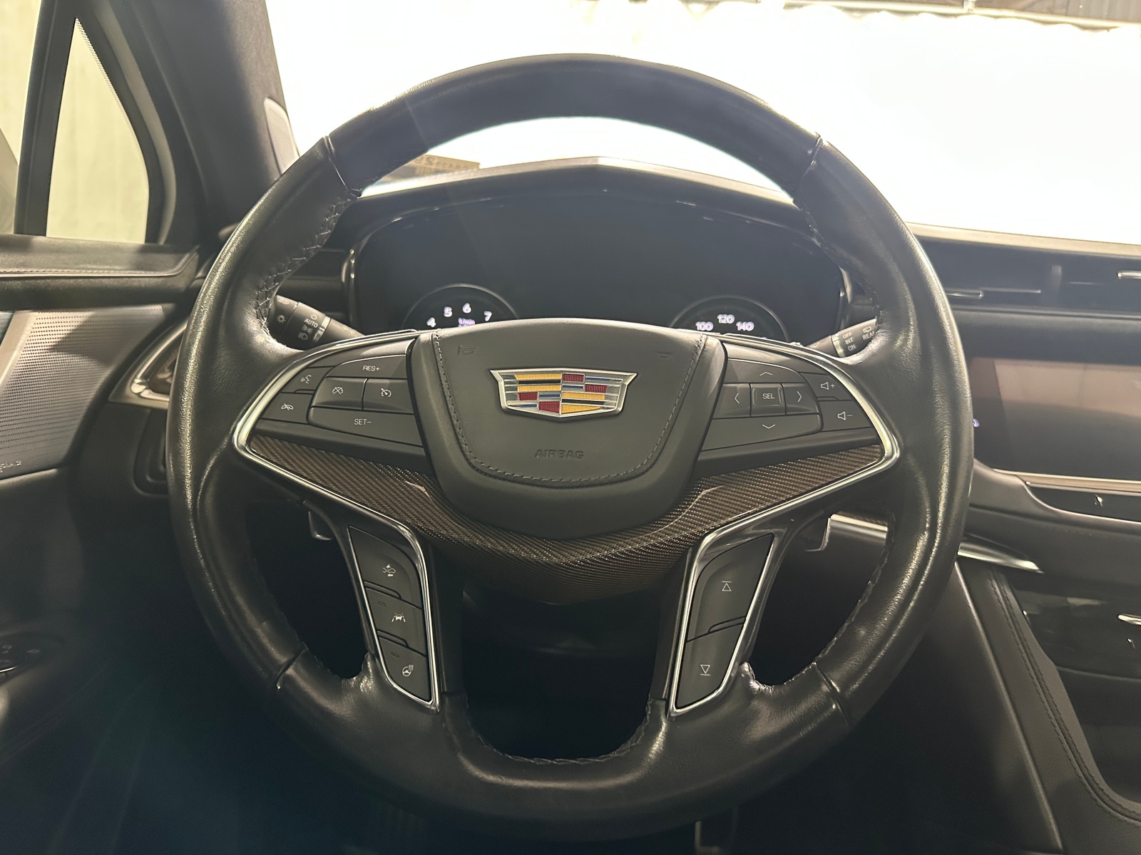Thumbnail: 2020 Cadillac XT5 - 4