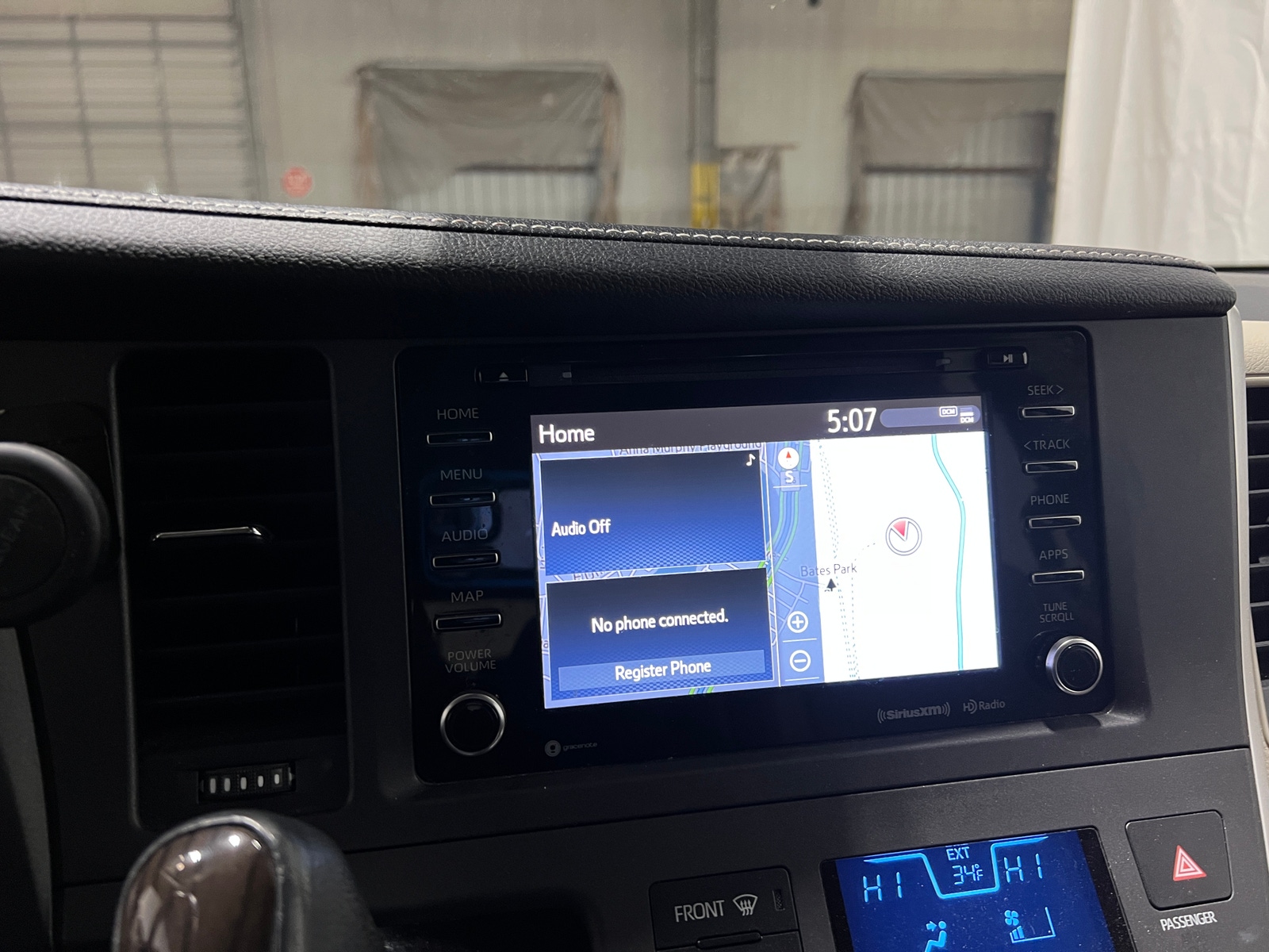 Thumbnail: 2020 Toyota Sienna - 3