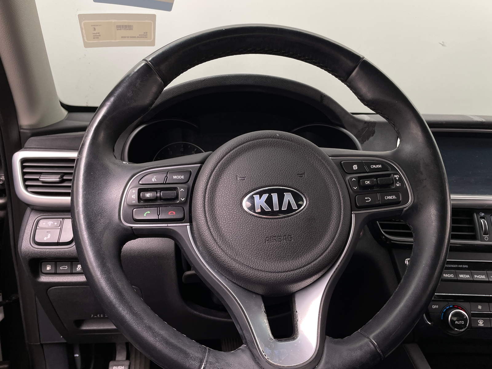 Thumbnail: 2016 Kia Optima - 4