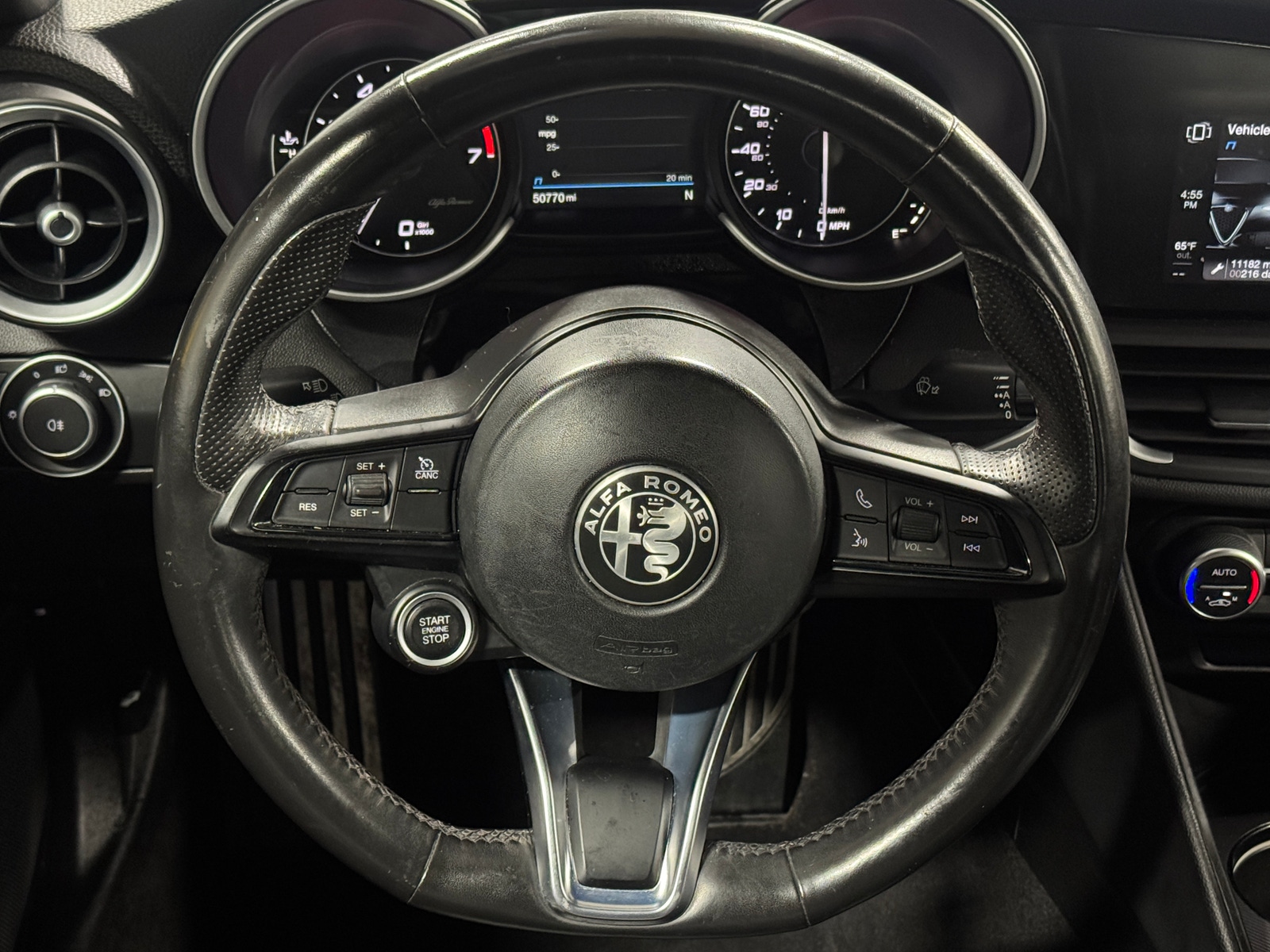 Thumbnail: 2020 Alfa Romeo Giulia - 4