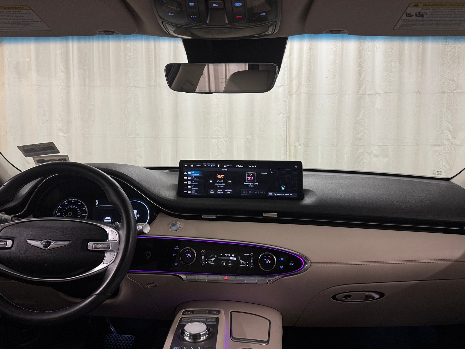 Thumbnail: 2022 Genesis GV70 - 2