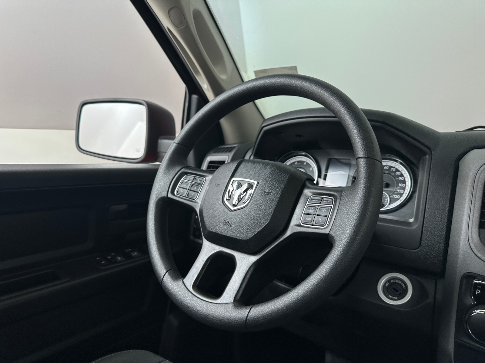 Thumbnail: 2021 RAM 1500 Classic - 5