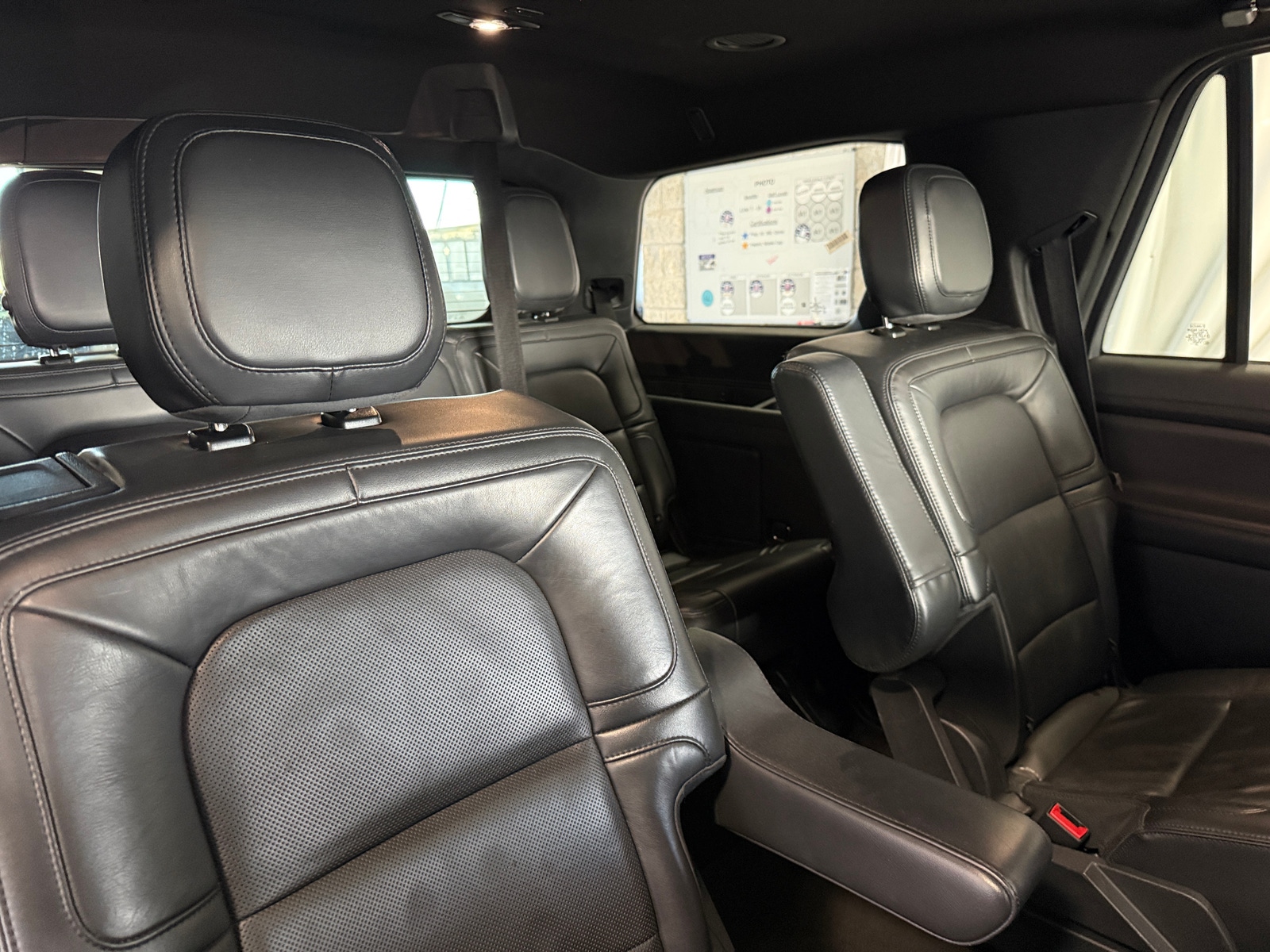 Thumbnail: 2024 Lincoln Navigator - 5