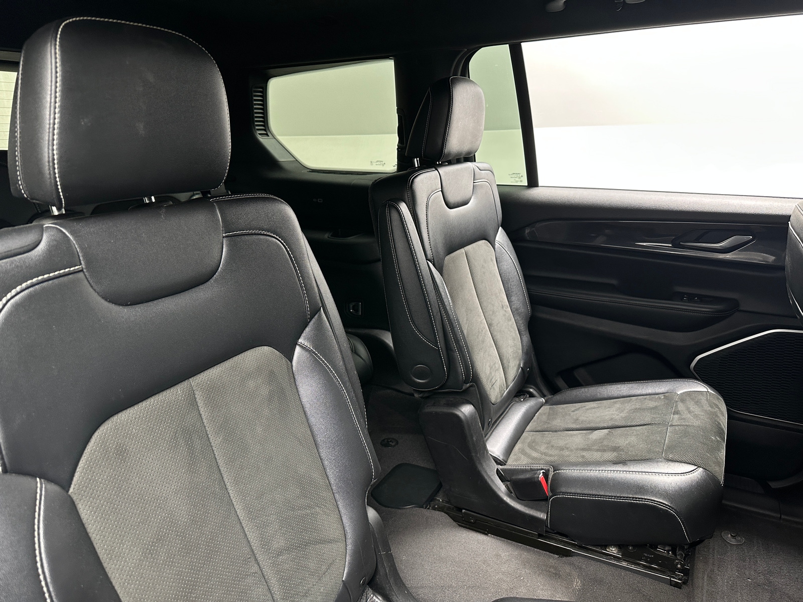 Thumbnail: 2021 Jeep Grand Cherokee L - 5