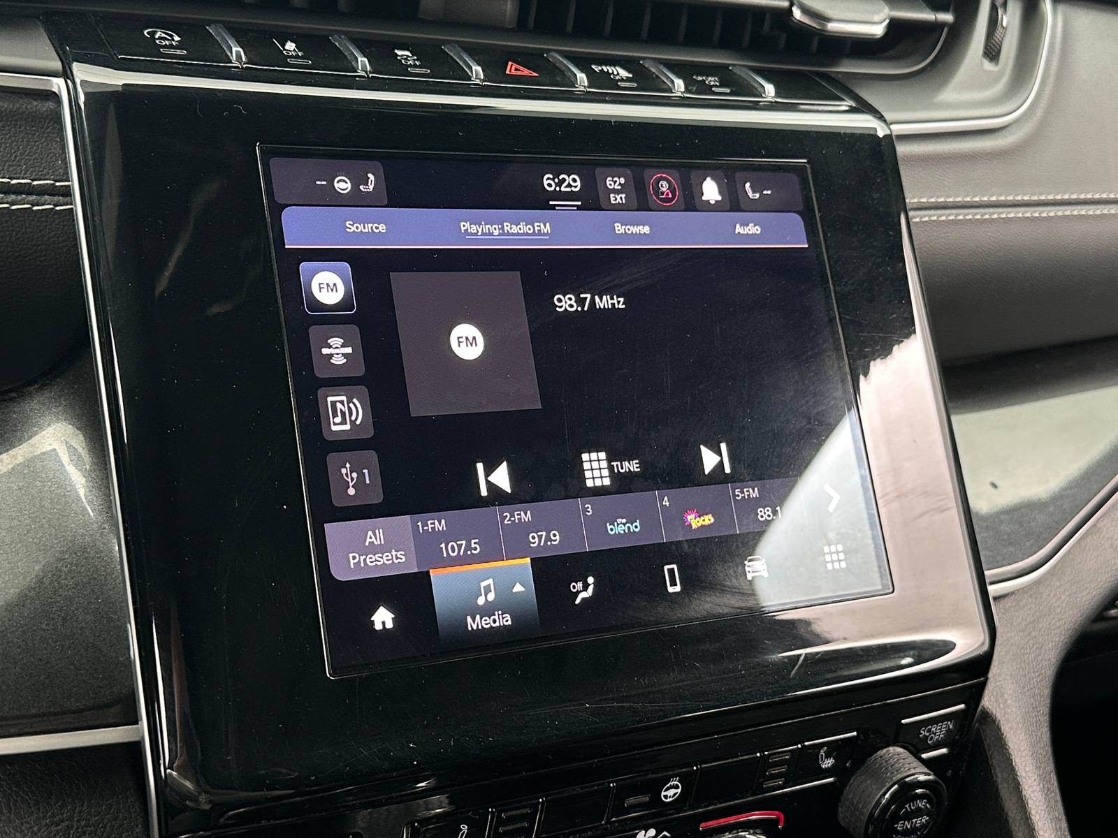 Thumbnail: 2021 Jeep Grand Cherokee L - 3