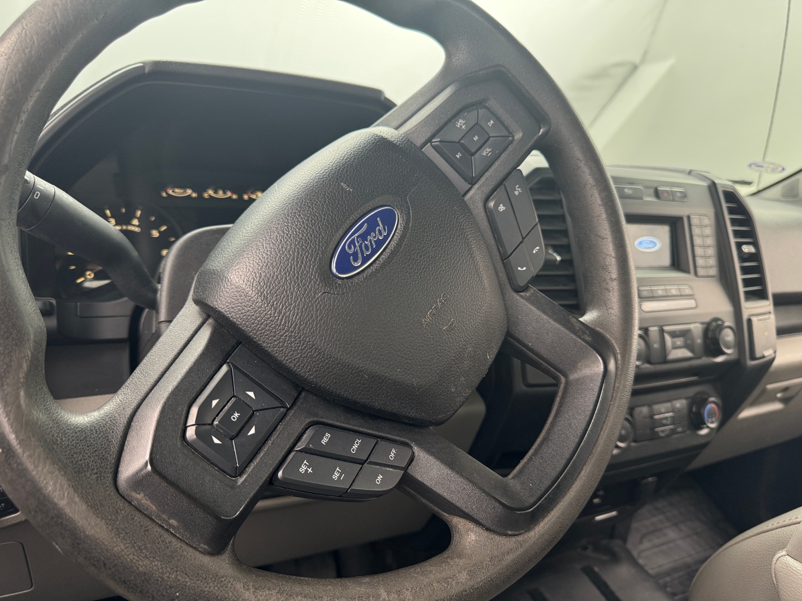 Thumbnail: 2018 Ford Econoline - 5