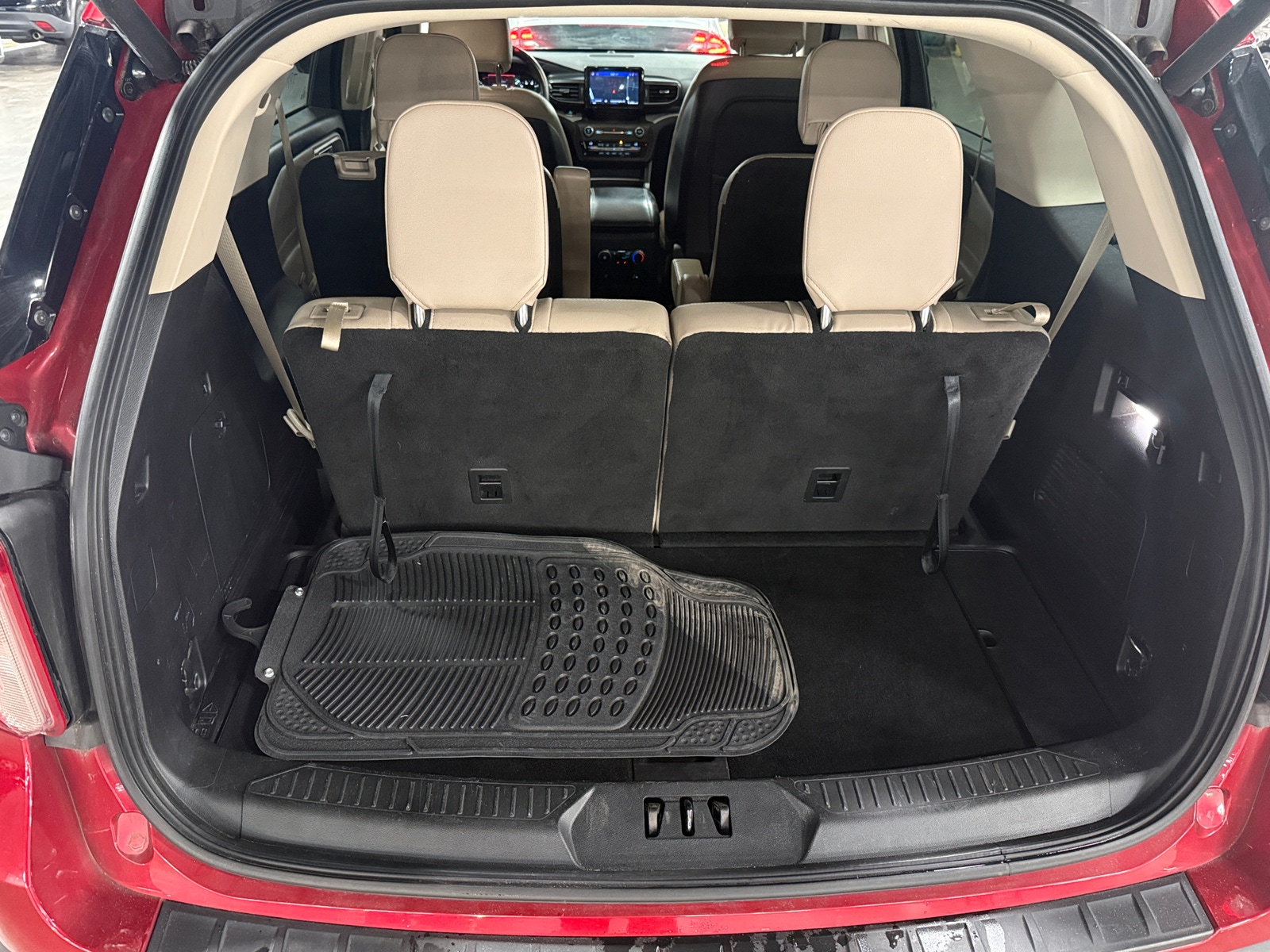 Thumbnail: 2020 Ford Explorer - 7