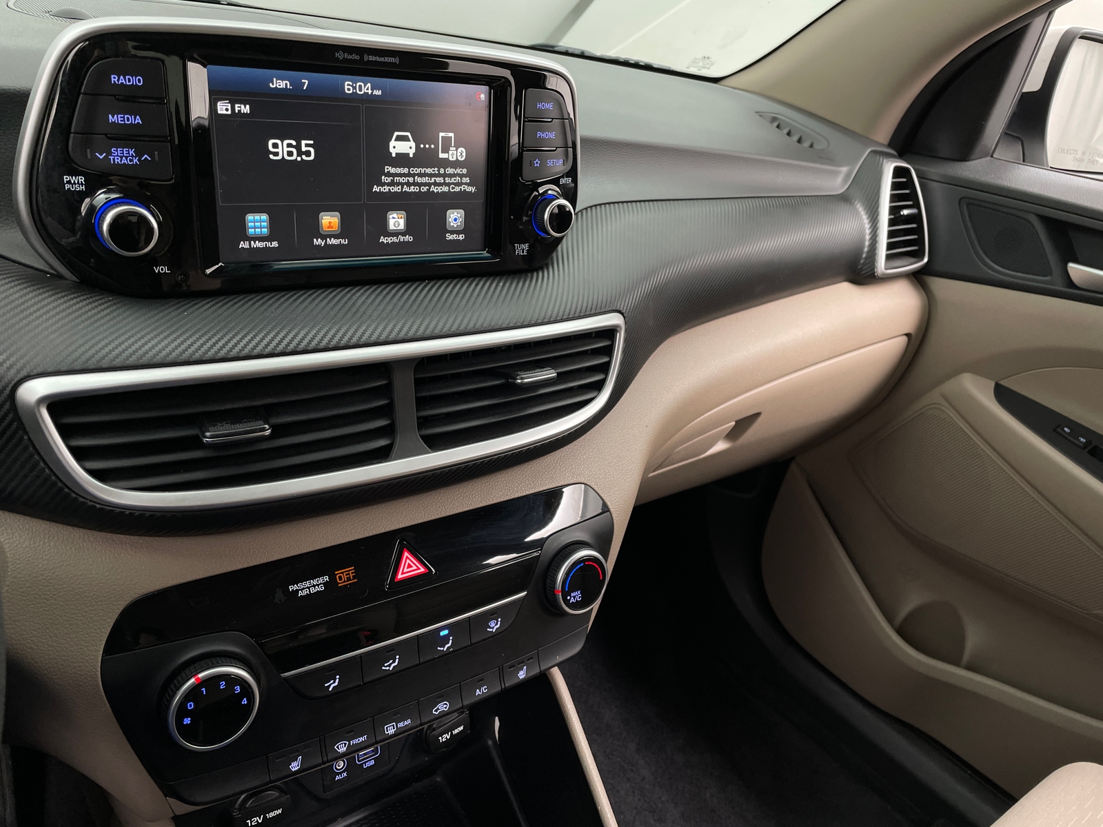 Thumbnail: 2020 Hyundai Tucson - 4