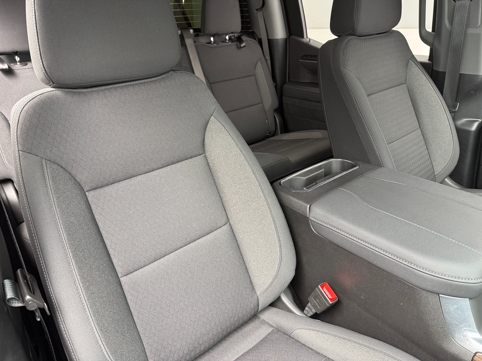 Thumbnail: 2025 Chevrolet Silverado 1500 - 2