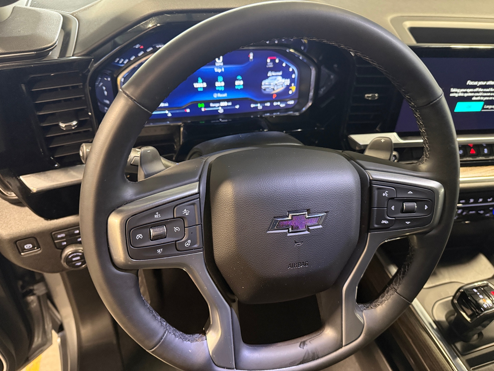 Thumbnail: 2025 Chevrolet Silverado 1500 - 5