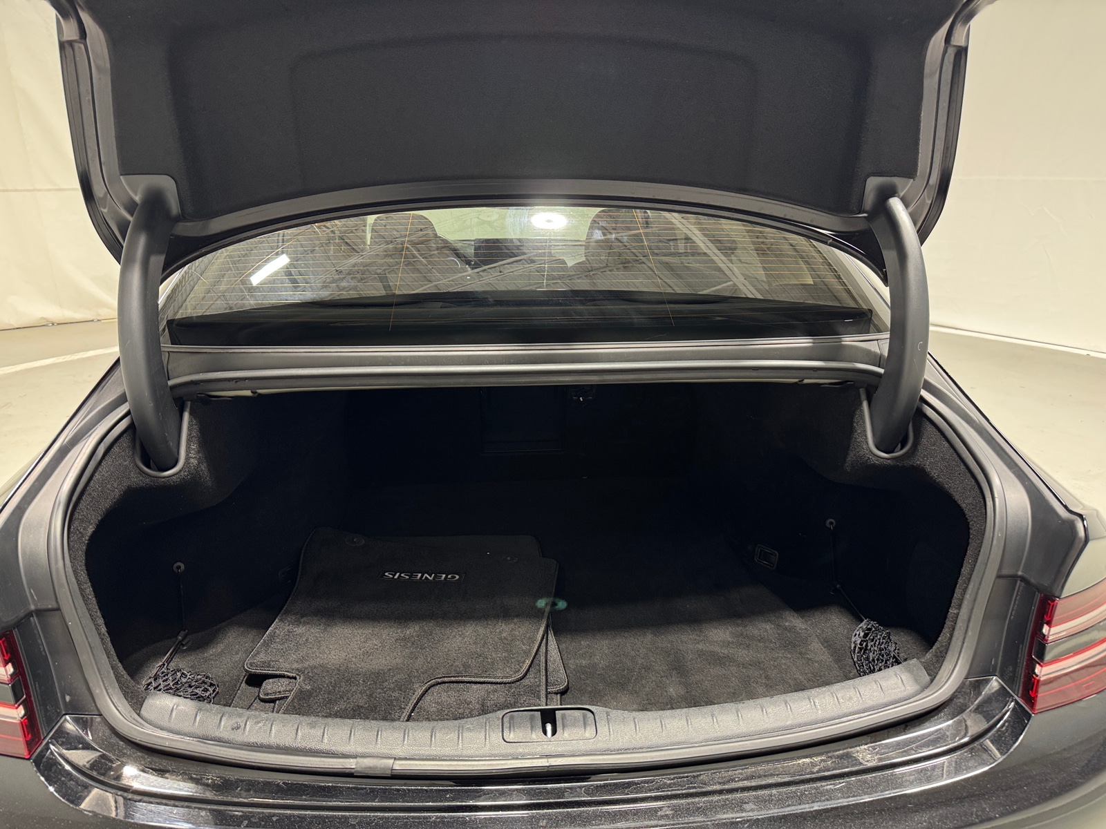 Thumbnail: 2024 Genesis G80 - 6