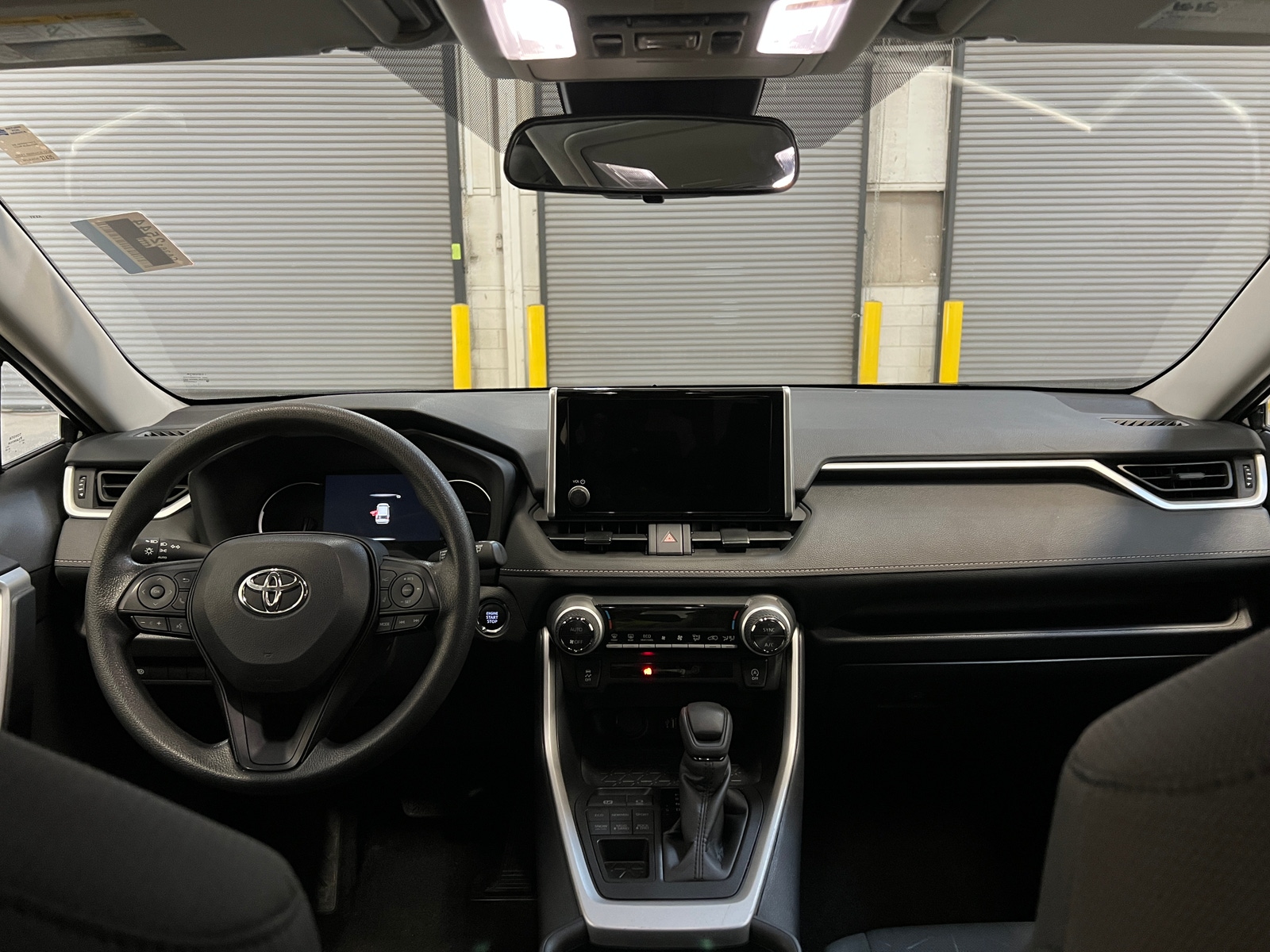 Thumbnail: 2025 Toyota RAV4 - 3