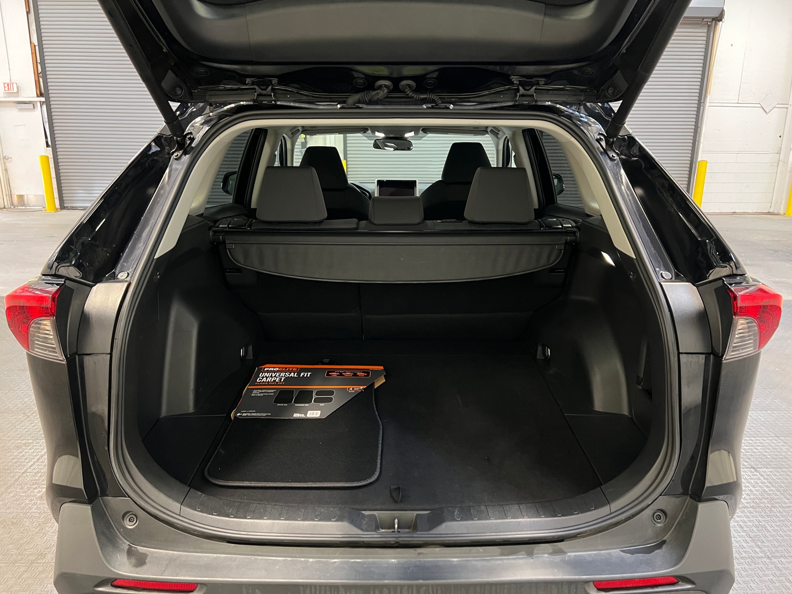 Thumbnail: 2025 Toyota RAV4 - 7