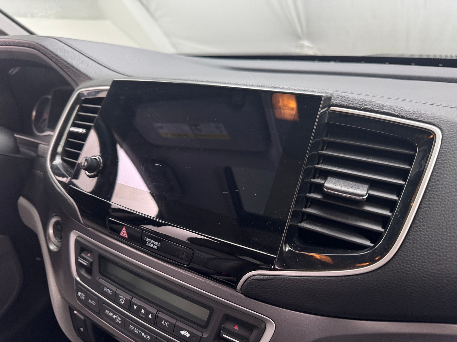 Thumbnail: 2019 Honda Pilot - 3