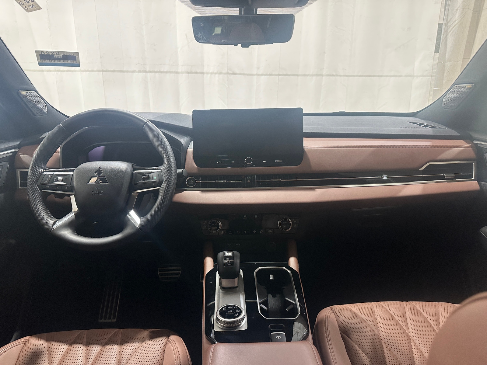 Thumbnail: 2025 Mitsubishi Outlander - 2