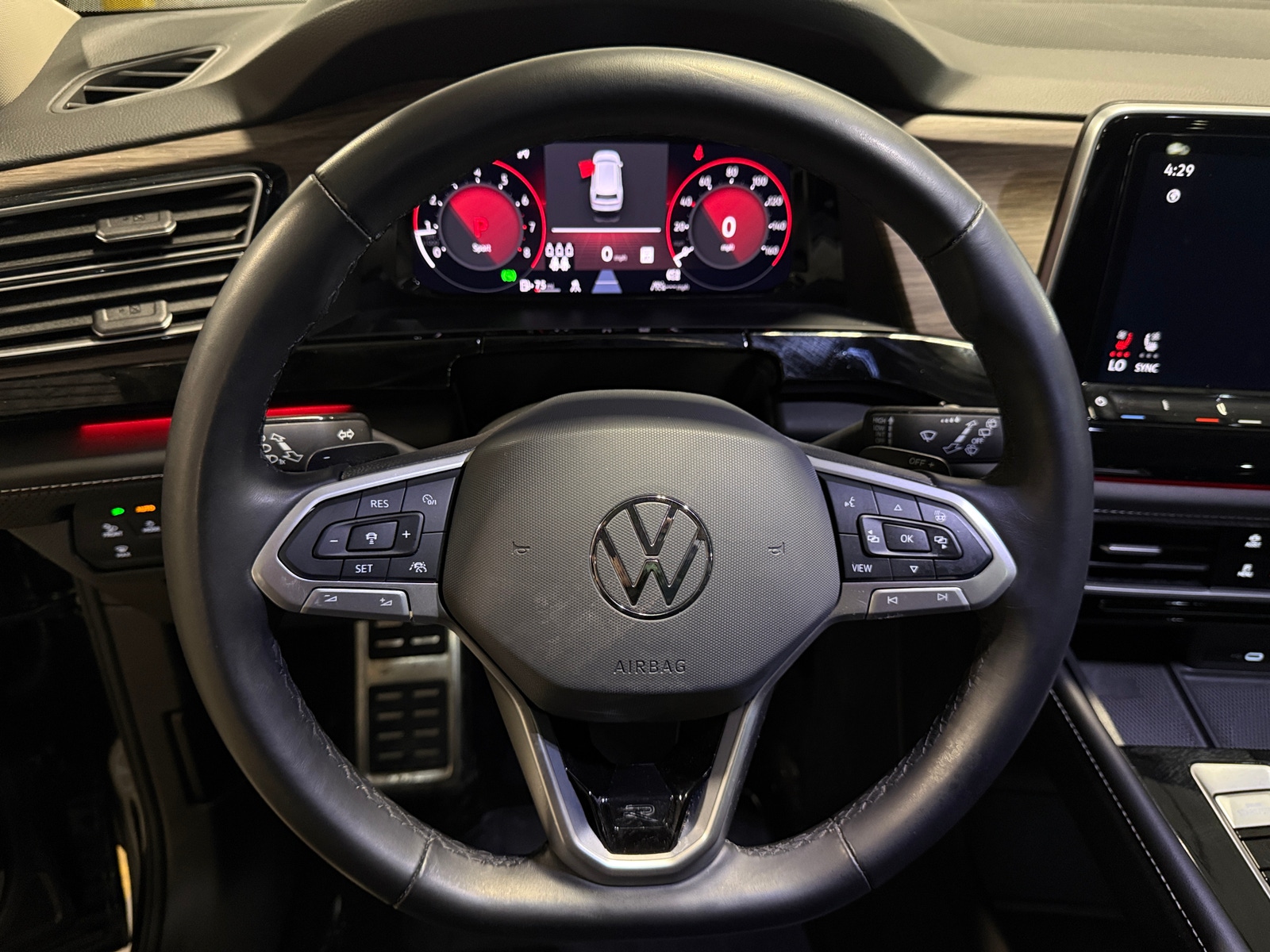 Thumbnail: 2024 Volkswagen Atlas - 4