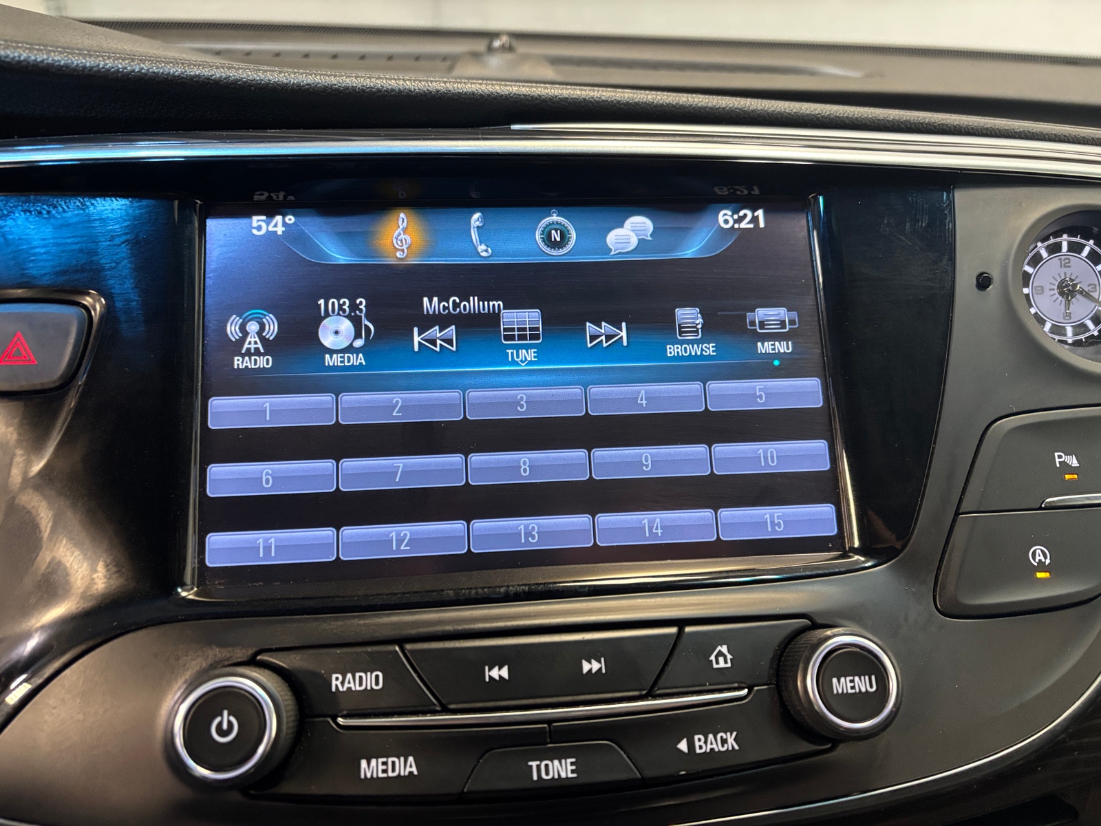 Thumbnail: 2020 Buick Envision - 3