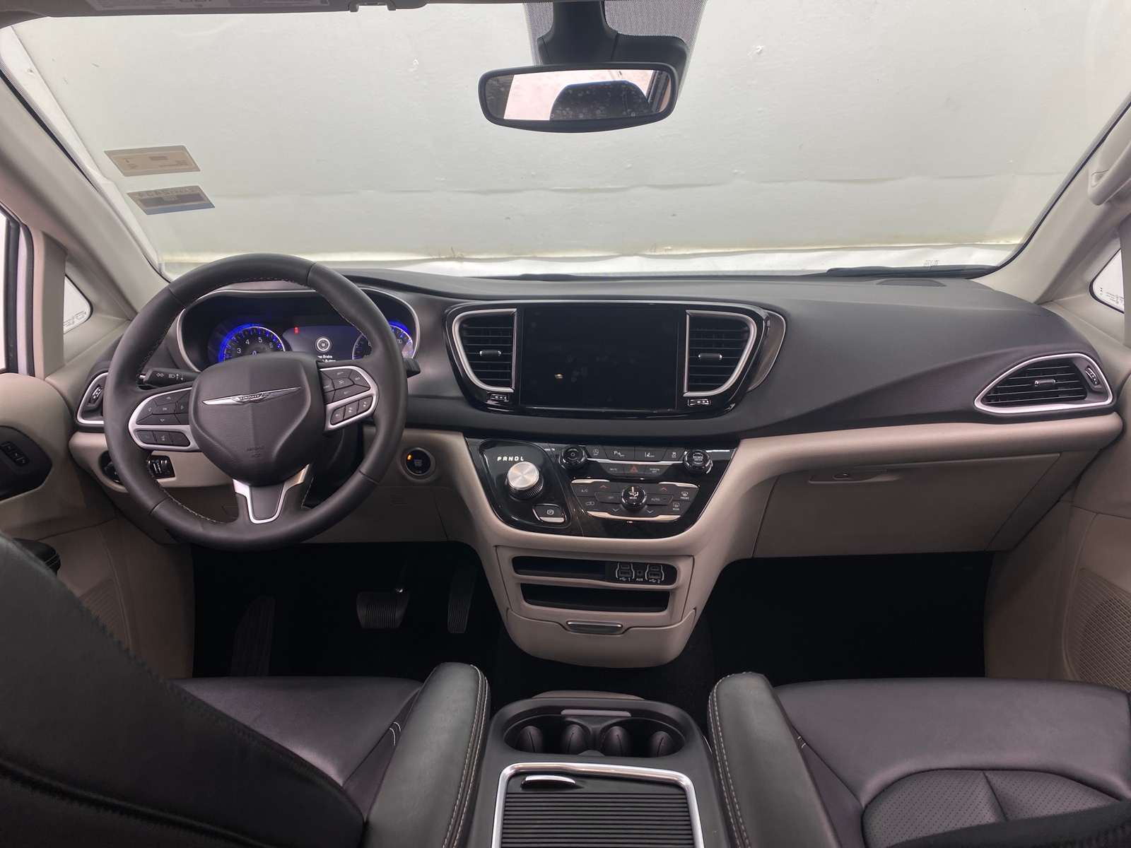 Thumbnail: 2024 Chrysler Pacifica - 2