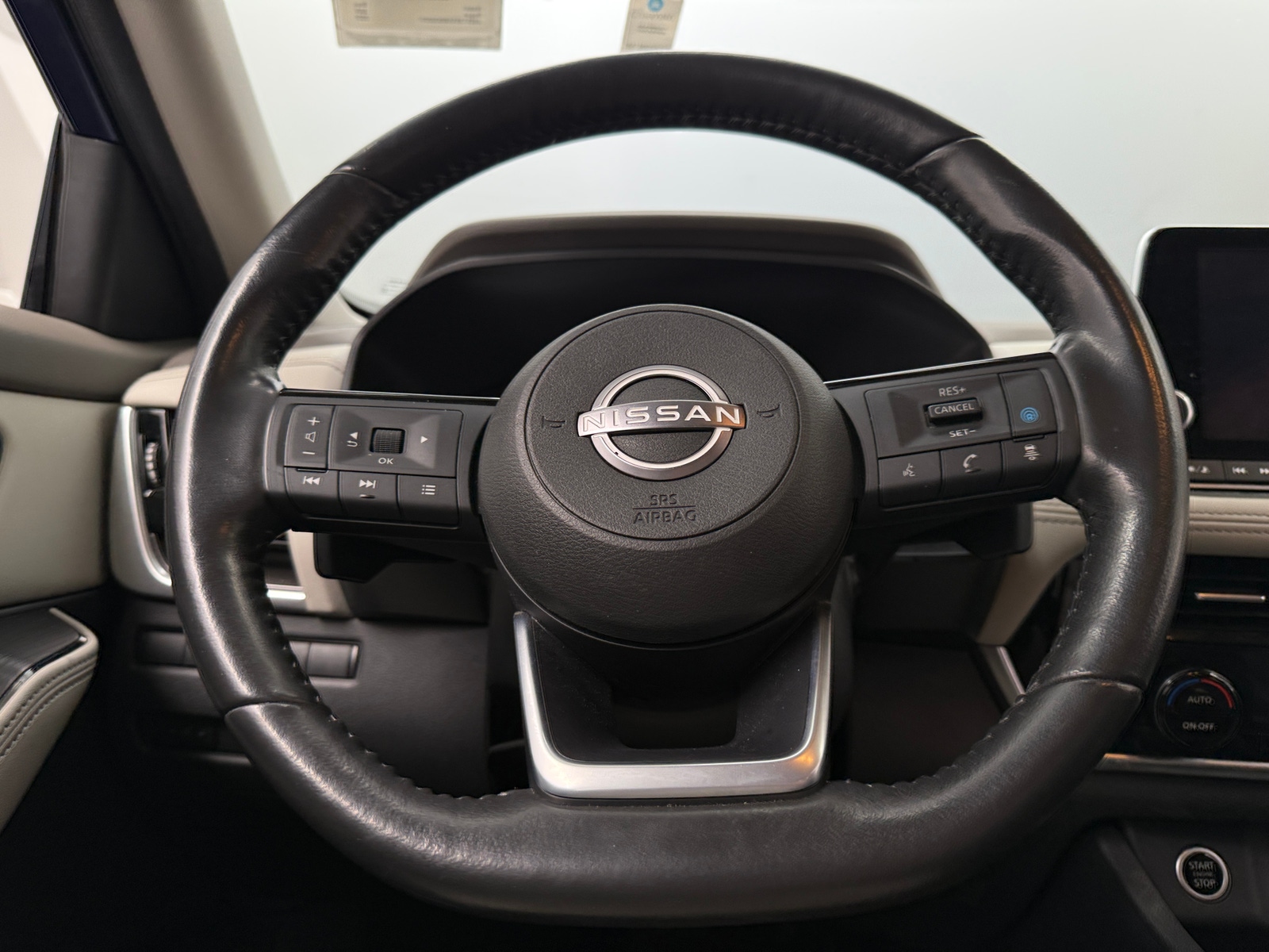 Thumbnail: 2022 Nissan Rogue - 5