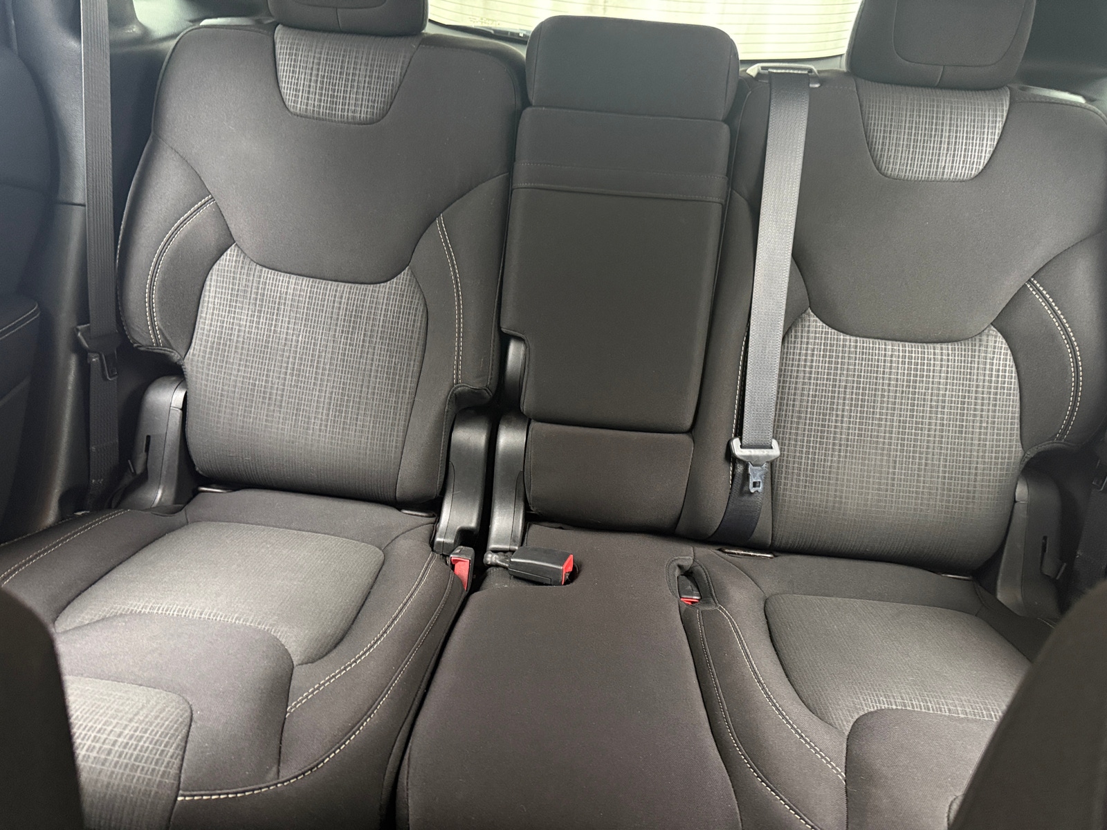 Thumbnail: 2015 Jeep Cherokee - 6