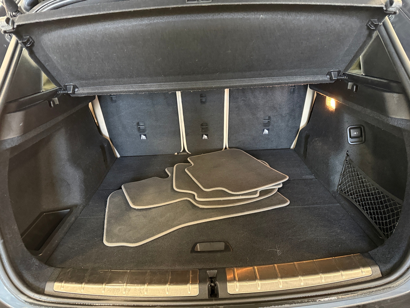 Thumbnail: 2020 BMW X1 - 6