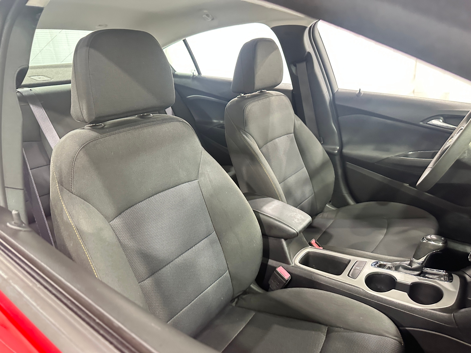 Thumbnail: 2017 Chevrolet Cruze - 2