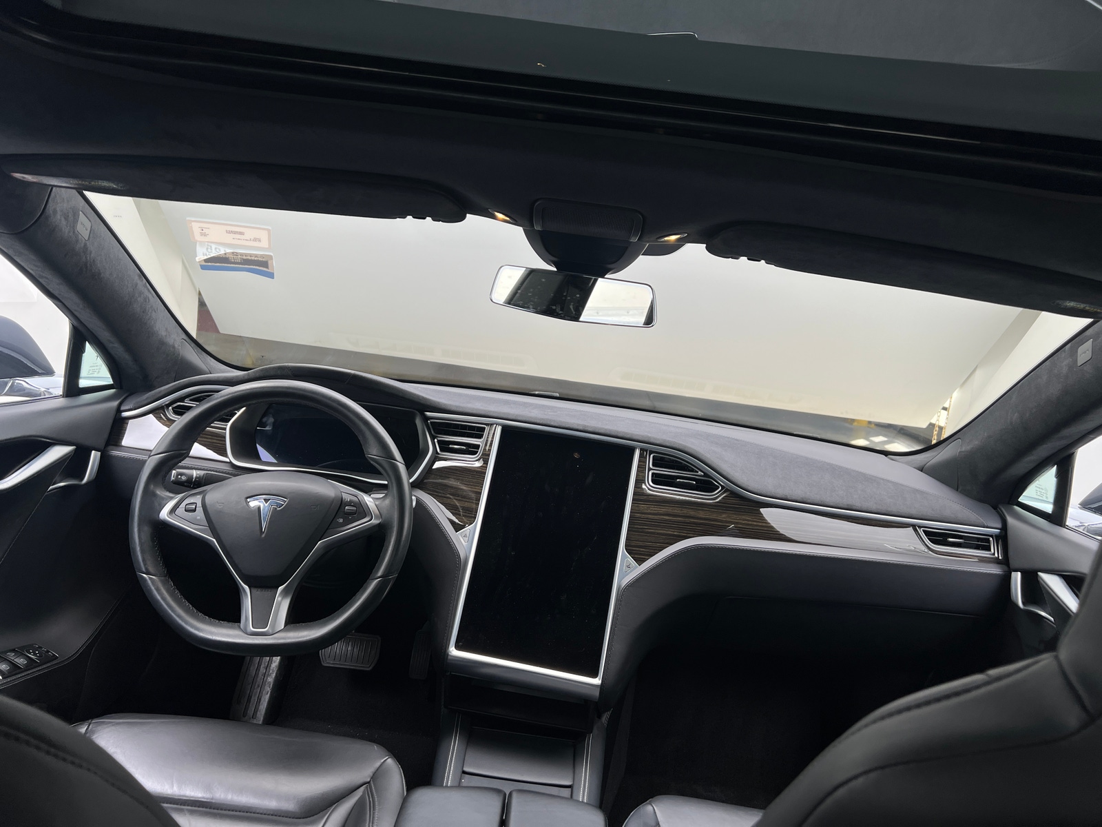 Thumbnail: 2015 Tesla Model S - 2
