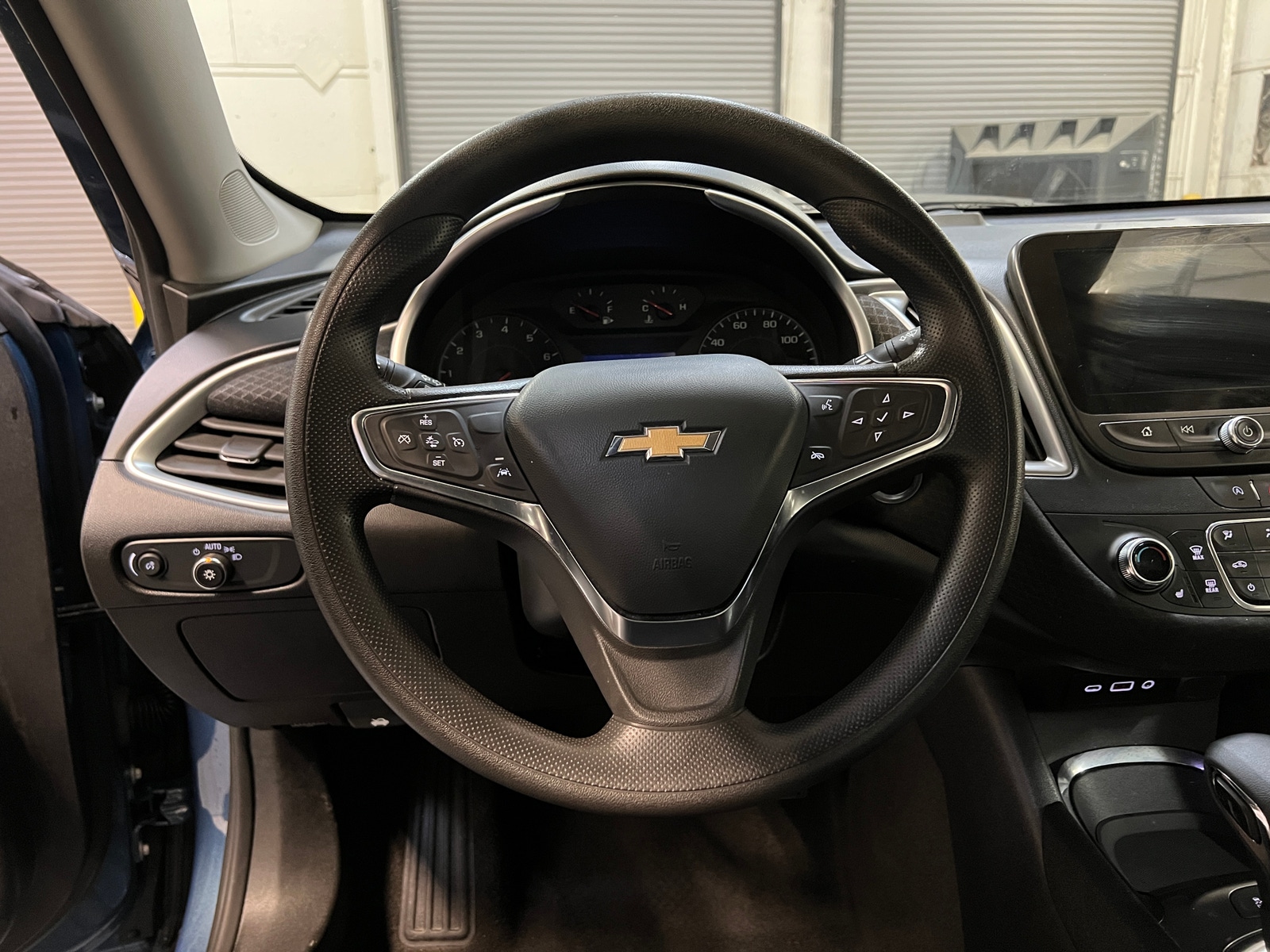 Thumbnail: 2024 Chevrolet Malibu - 5