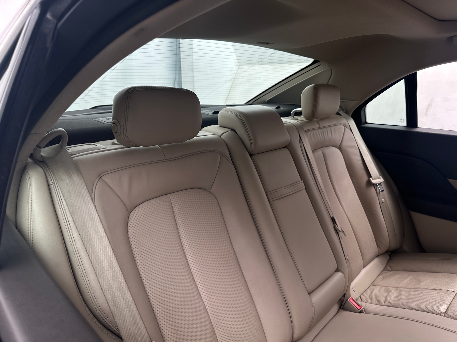 Thumbnail: 2017 Lincoln Continental - 5