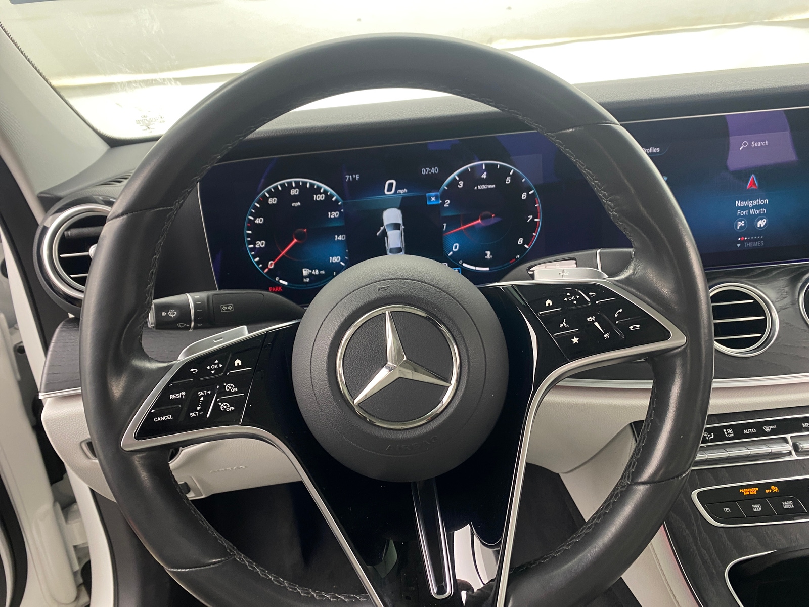 Thumbnail: 2021 Mercedes-Benz E-Class - 4