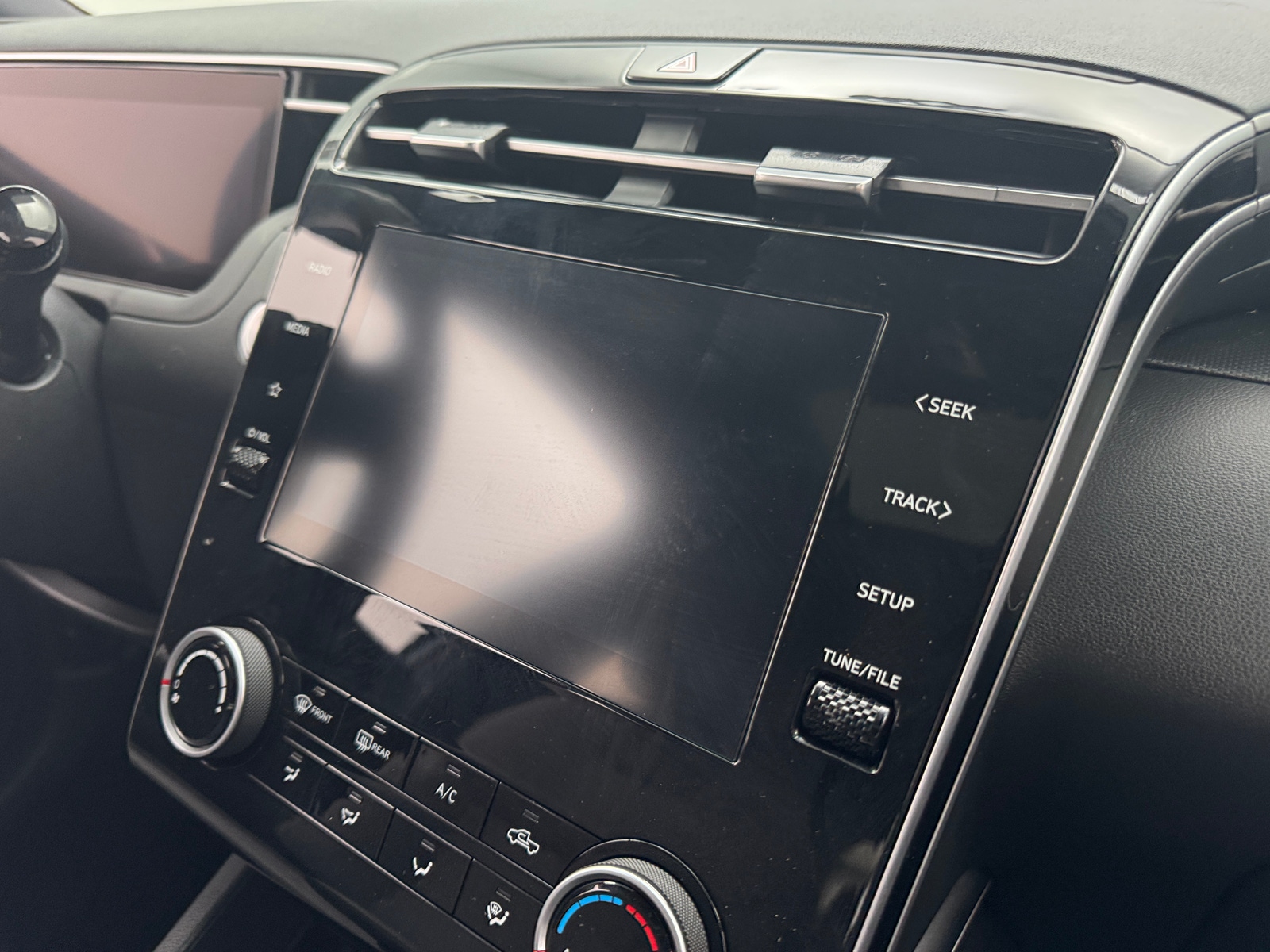 Thumbnail: 2023 Hyundai Santa Cruz - 4