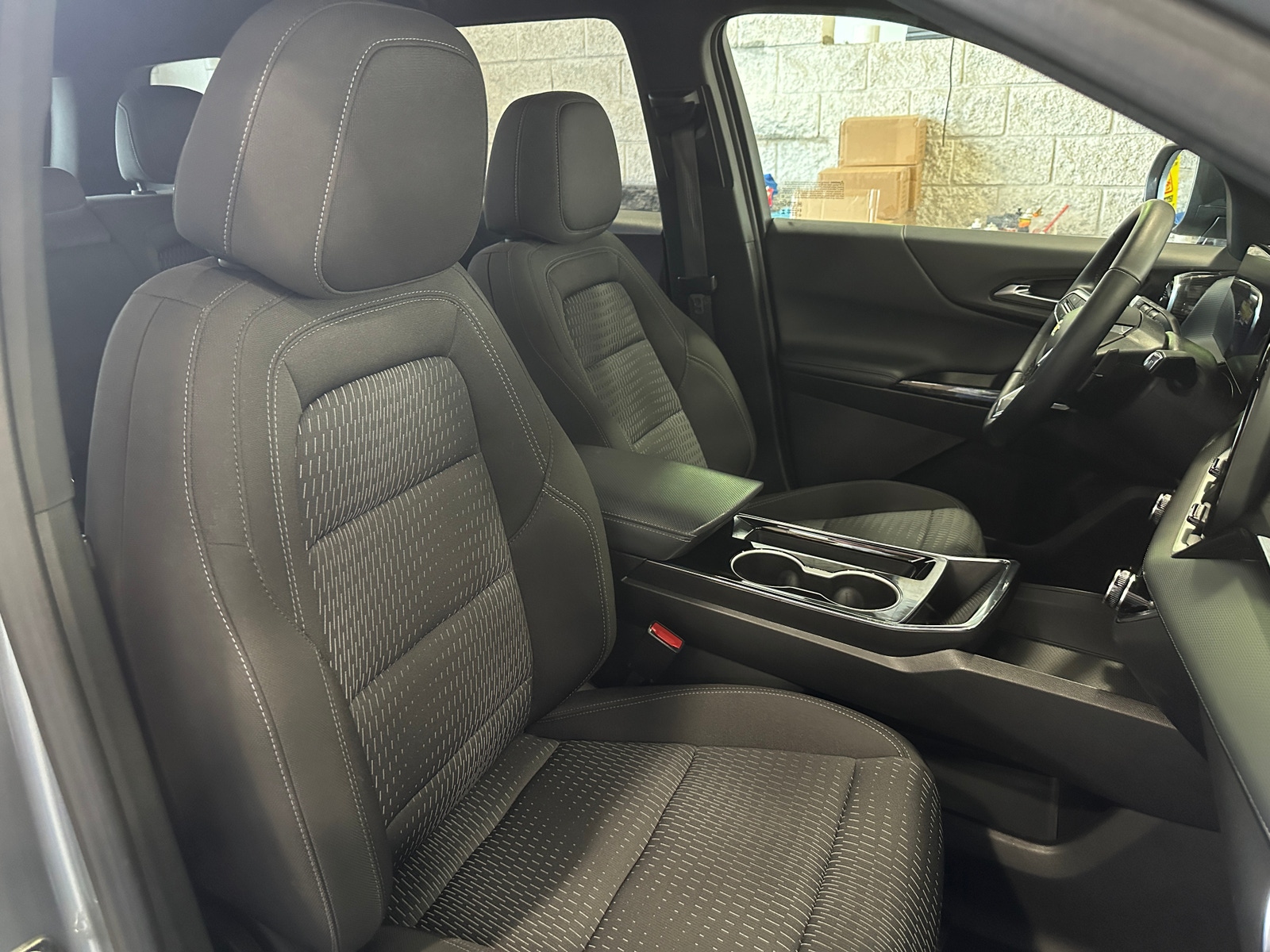 Thumbnail: 2025 Chevrolet Equinox - 2